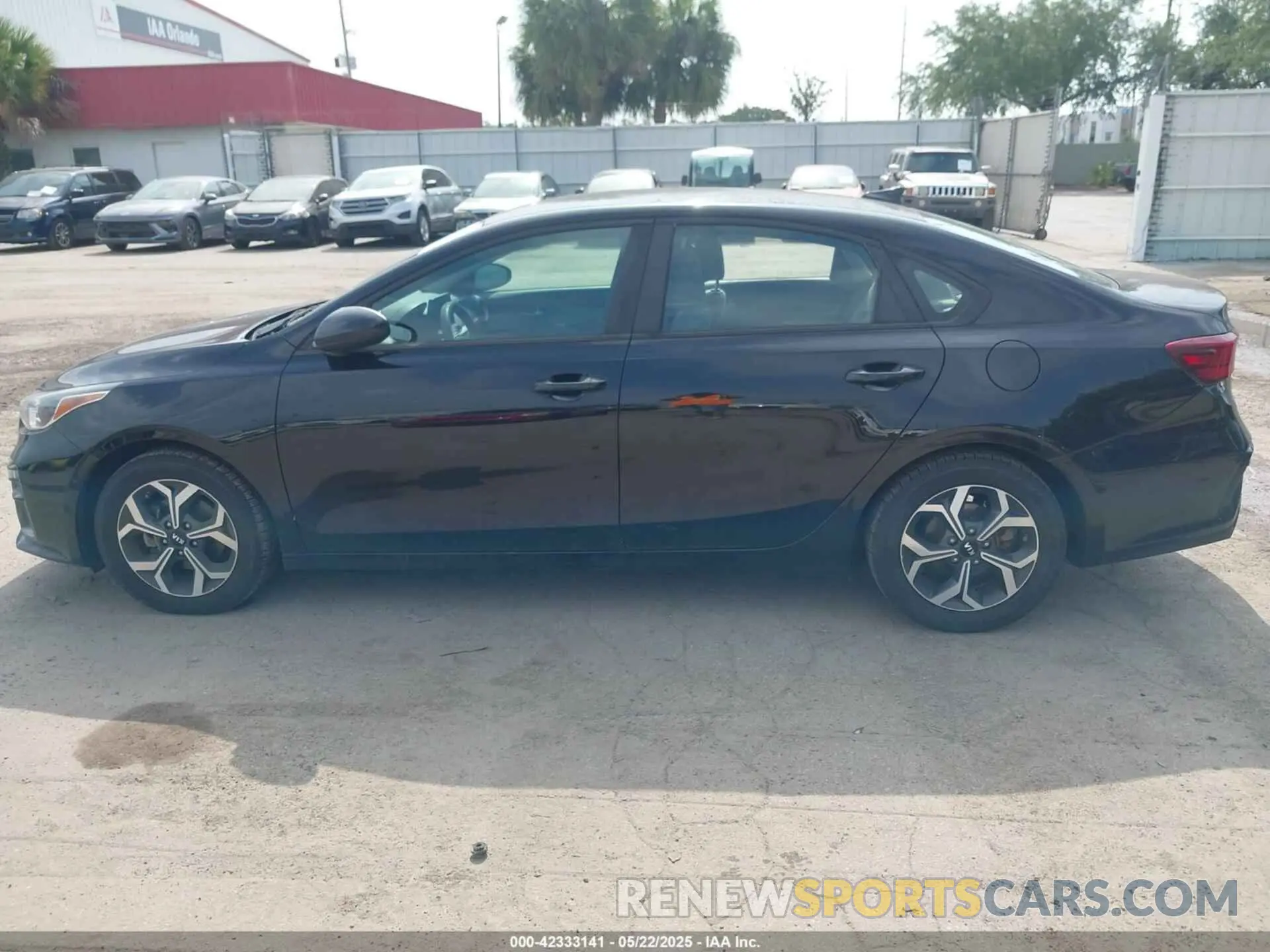 13 Photograph of a damaged car 3KPF24AD3KE044372 KIA FORTE 2019