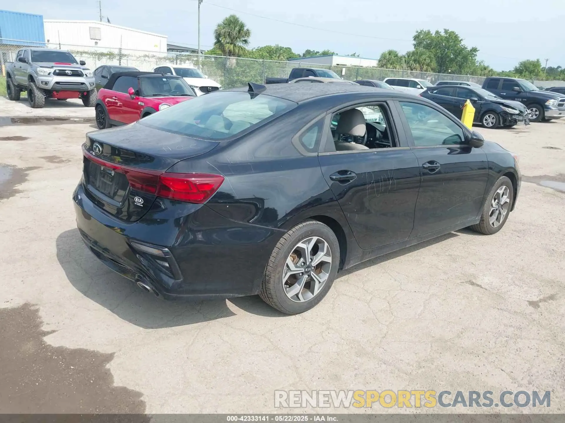 4 Photograph of a damaged car 3KPF24AD3KE044372 KIA FORTE 2019