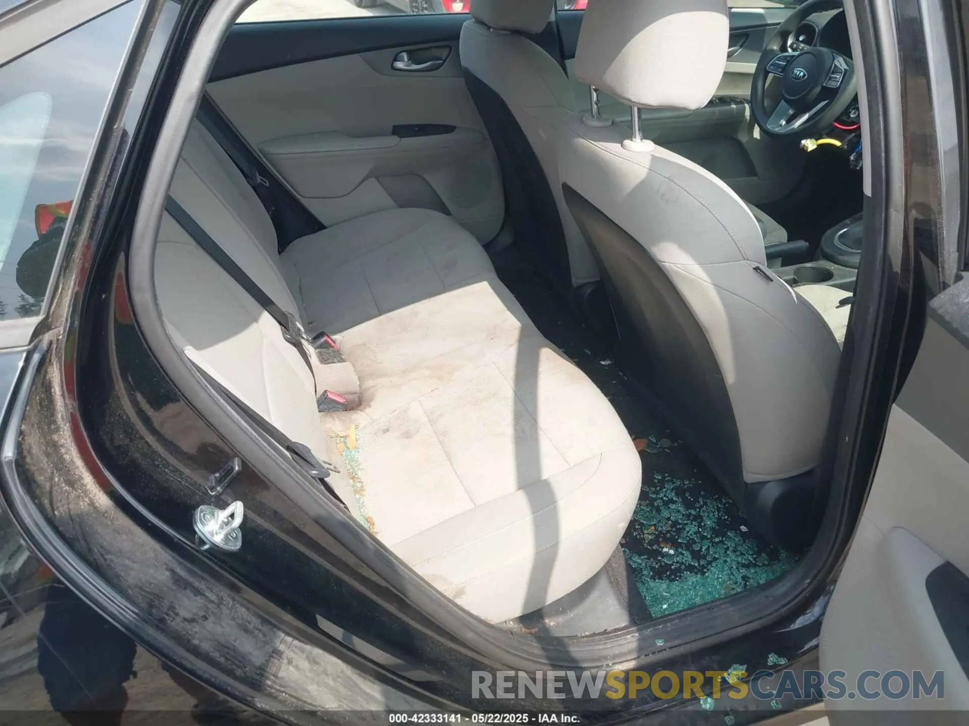 8 Photograph of a damaged car 3KPF24AD3KE044372 KIA FORTE 2019