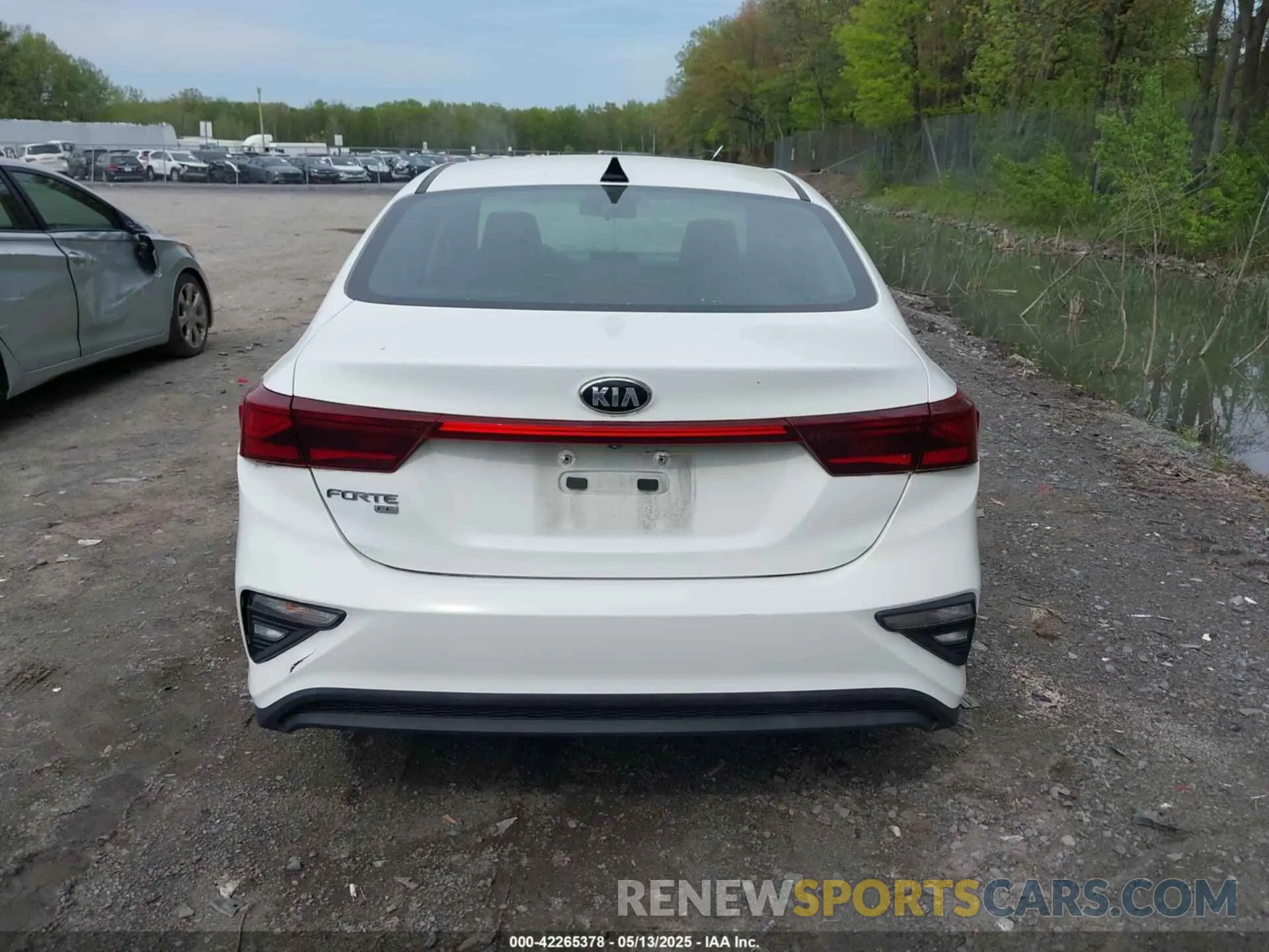 15 Photograph of a damaged car 3KPF24AD3KE048129 KIA FORTE 2019
