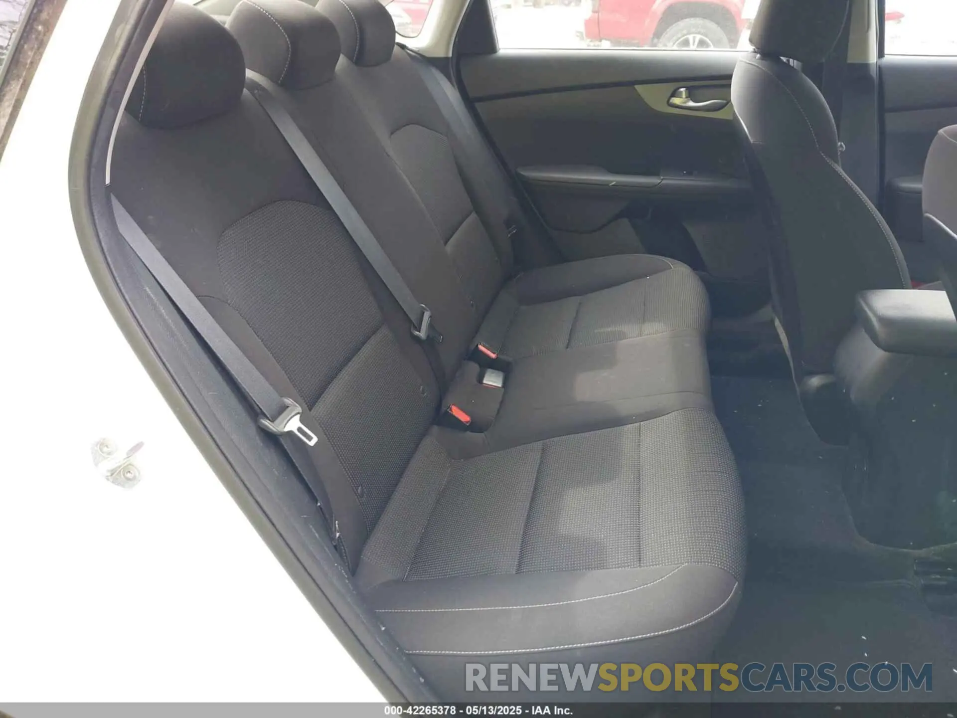 8 Photograph of a damaged car 3KPF24AD3KE048129 KIA FORTE 2019