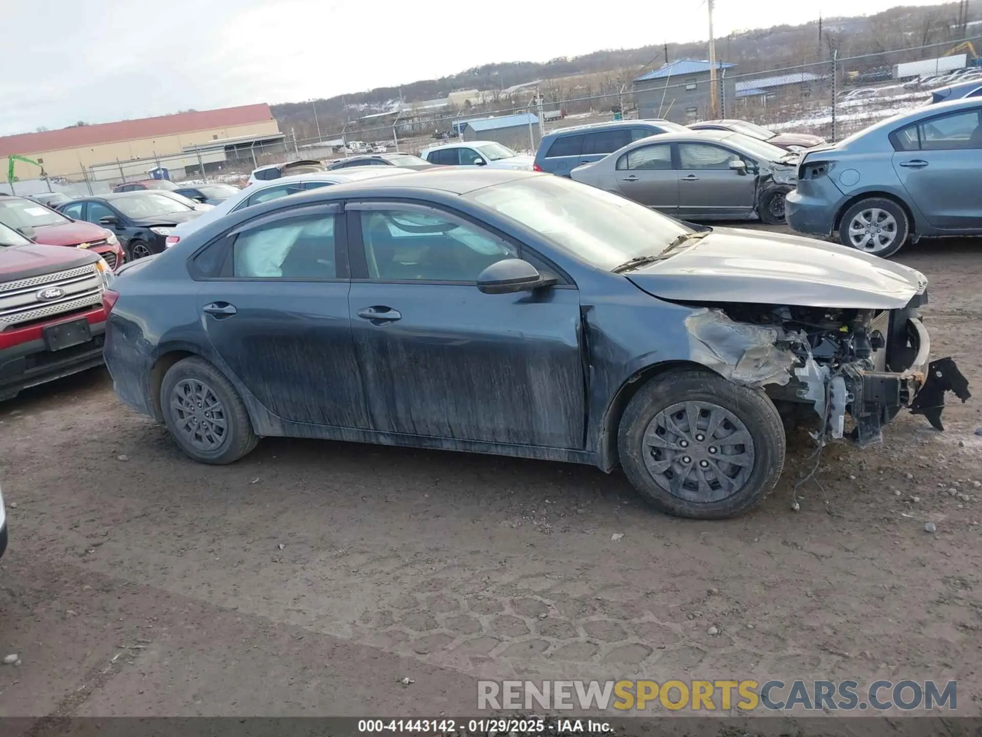 13 Photograph of a damaged car 3KPF24AD3KE079994 KIA FORTE 2019