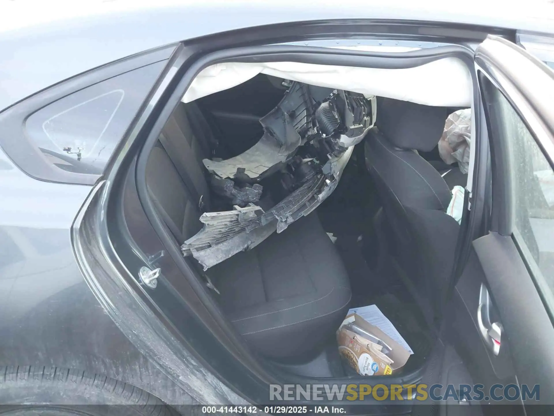 8 Photograph of a damaged car 3KPF24AD3KE079994 KIA FORTE 2019
