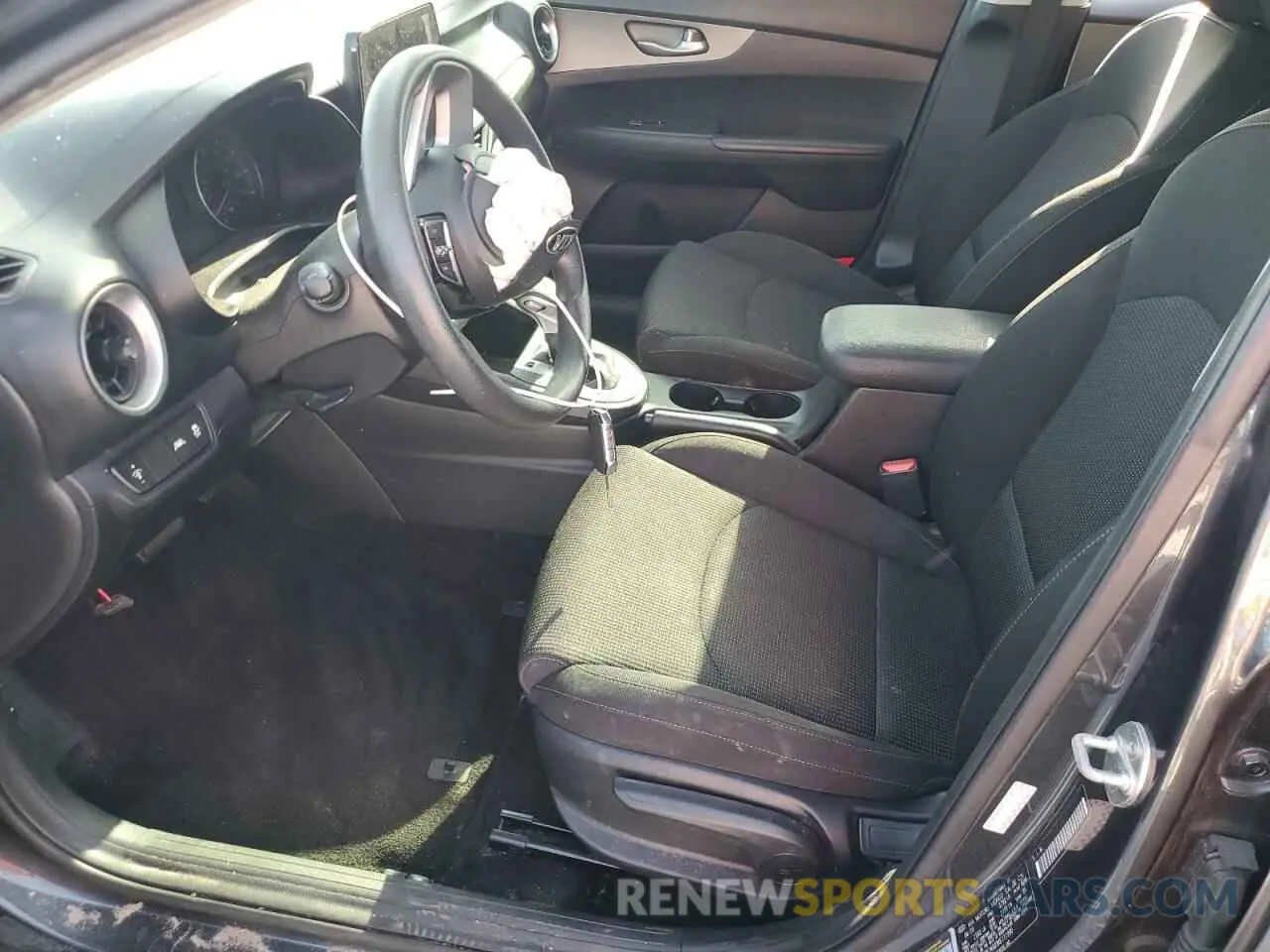7 Photograph of a damaged car 3KPF24AD3KE111990 KIA FORTE 2019
