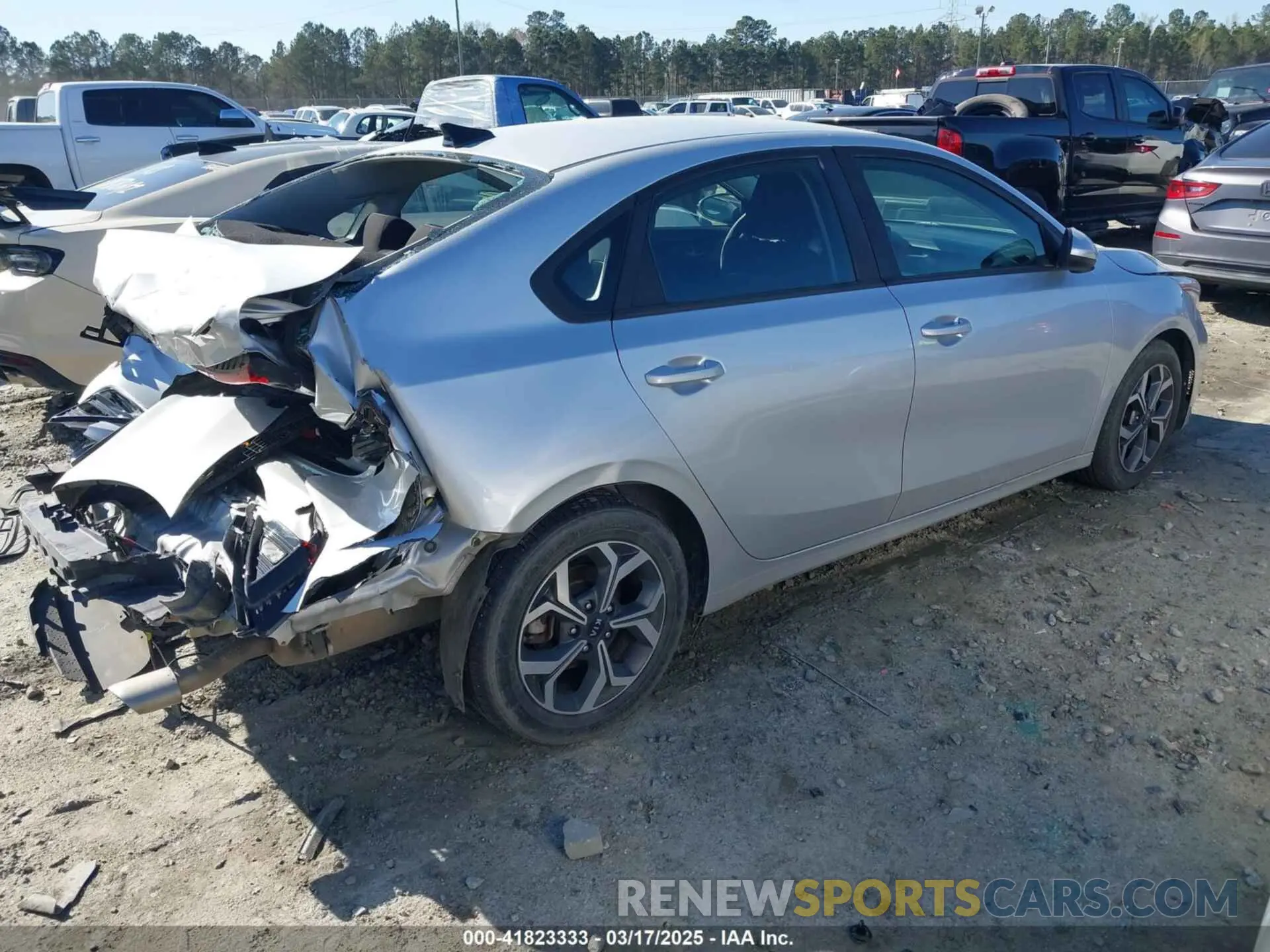 4 Photograph of a damaged car 3KPF24AD3KE118762 KIA FORTE 2019