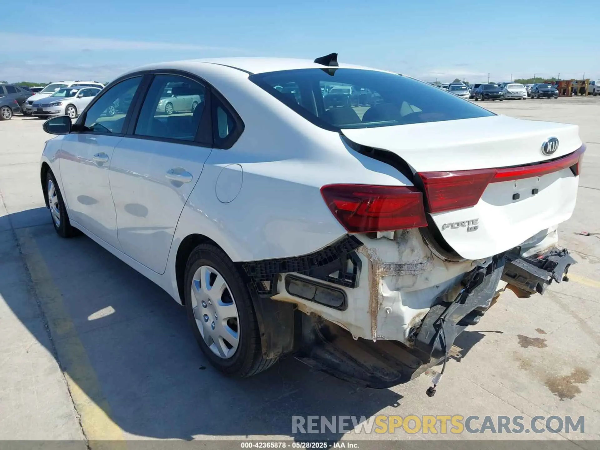 3 Photograph of a damaged car 3KPF24AD3KE123881 KIA FORTE 2019