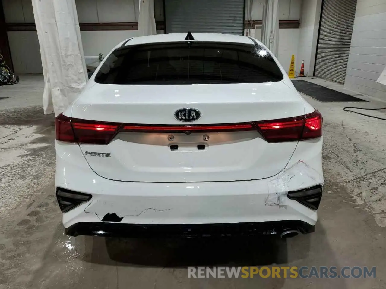 6 Photograph of a damaged car 3KPF24AD3KE127767 KIA FORTE 2019