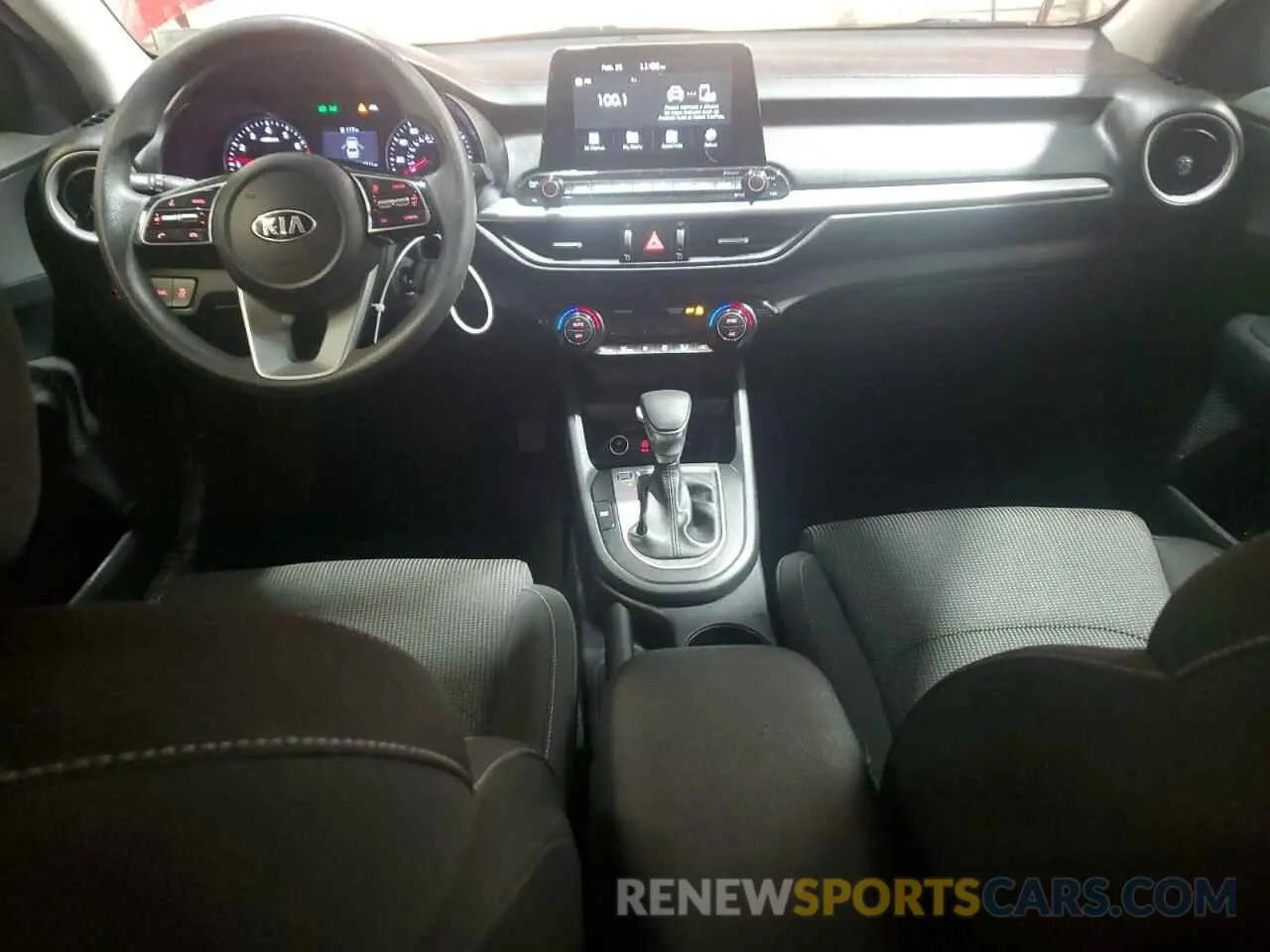 8 Photograph of a damaged car 3KPF24AD3KE134461 KIA FORTE 2019