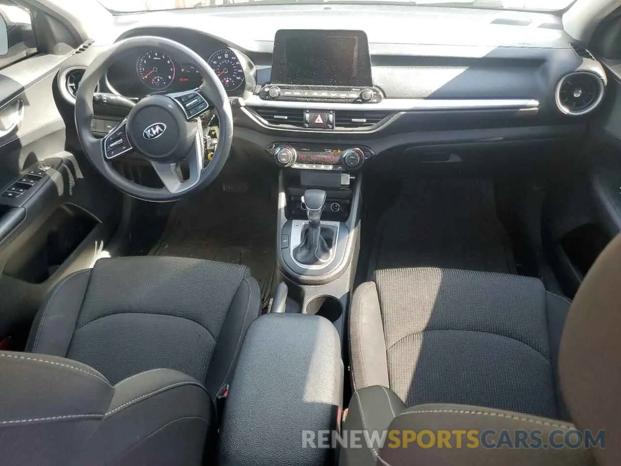 8 Photograph of a damaged car 3KPF24AD4KE008349 KIA FORTE 2019