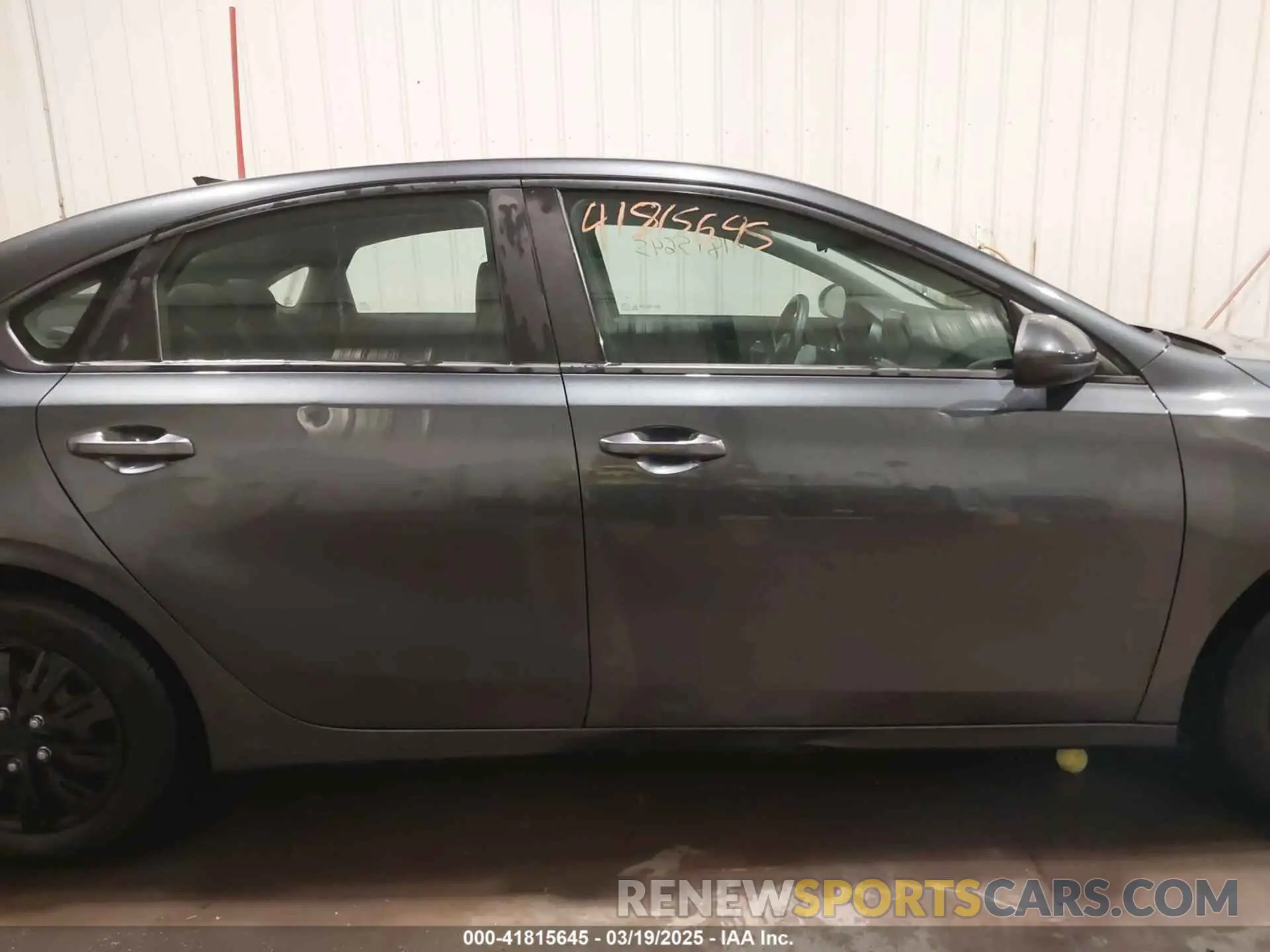 14 Photograph of a damaged car 3KPF24AD4KE009940 KIA FORTE 2019