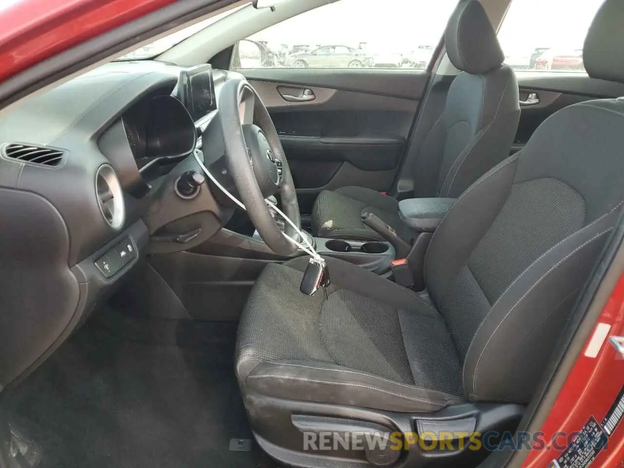 7 Photograph of a damaged car 3KPF24AD4KE010568 KIA FORTE 2019