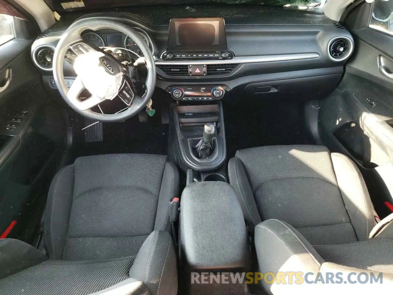 8 Photograph of a damaged car 3KPF24AD4KE011770 KIA FORTE 2019