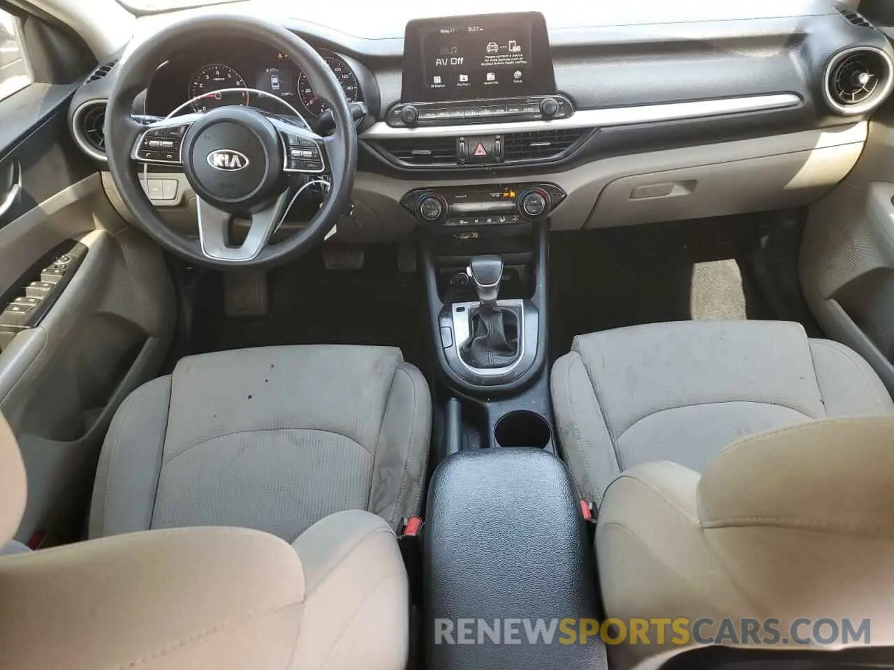 8 Photograph of a damaged car 3KPF24AD4KE018413 KIA FORTE 2019