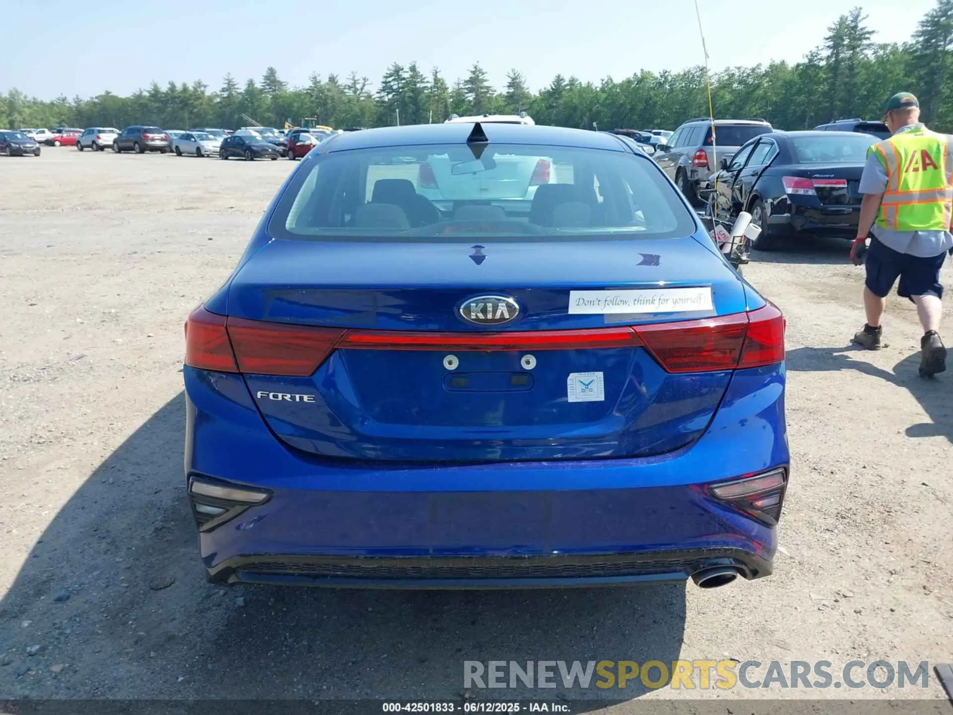 16 Photograph of a damaged car 3KPF24AD4KE033784 KIA FORTE 2019