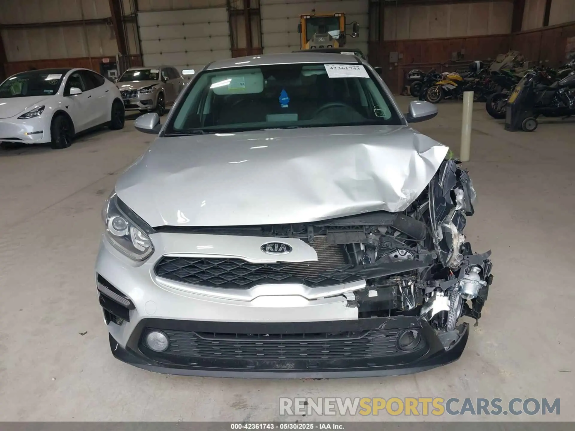 12 Photograph of a damaged car 3KPF24AD4KE044932 KIA FORTE 2019