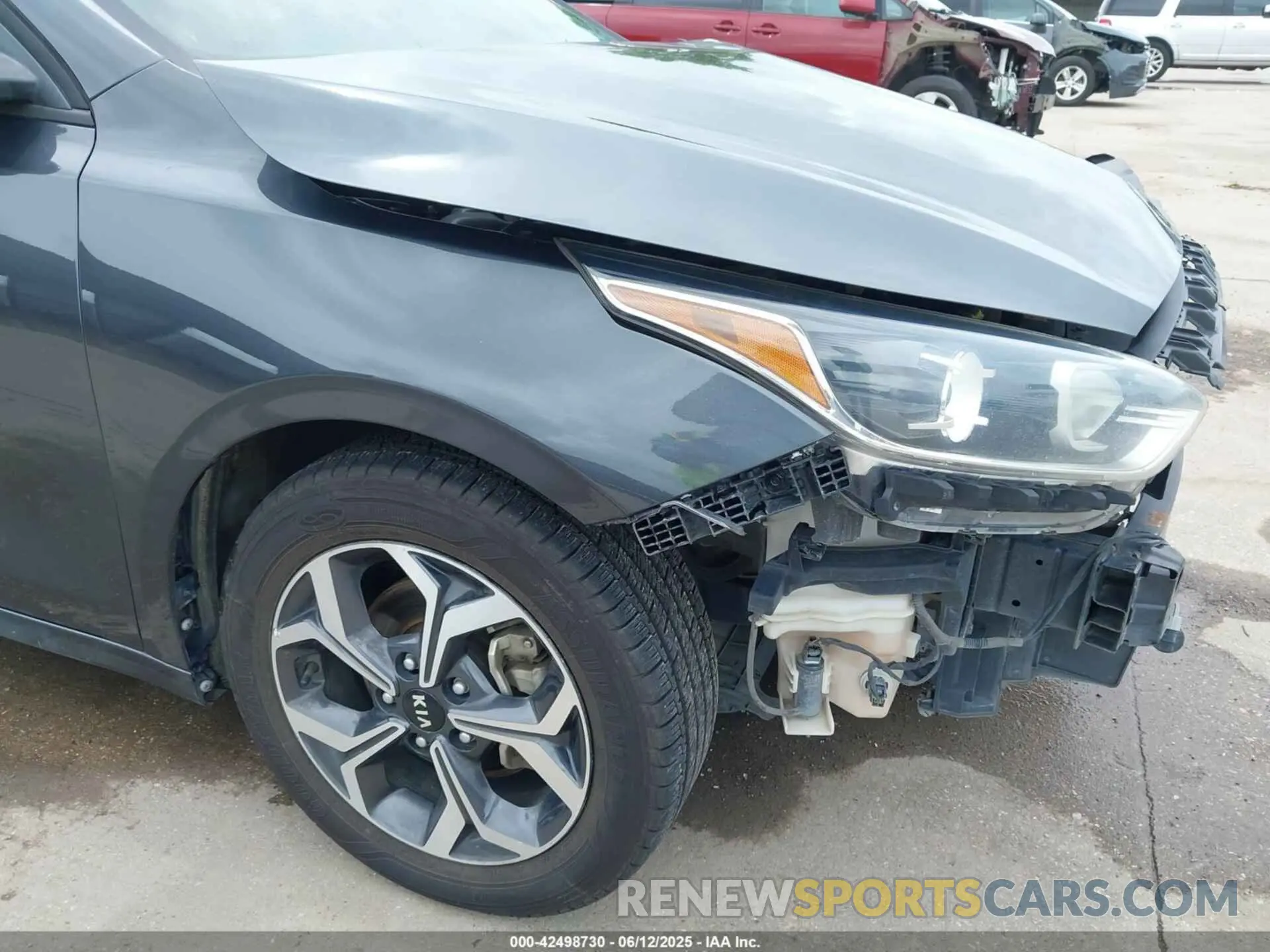 19 Photograph of a damaged car 3KPF24AD4KE052030 KIA FORTE 2019