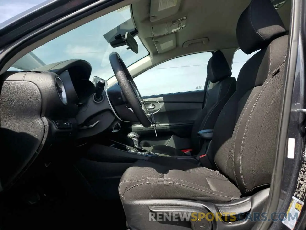 7 Photograph of a damaged car 3KPF24AD4KE060404 KIA FORTE 2019