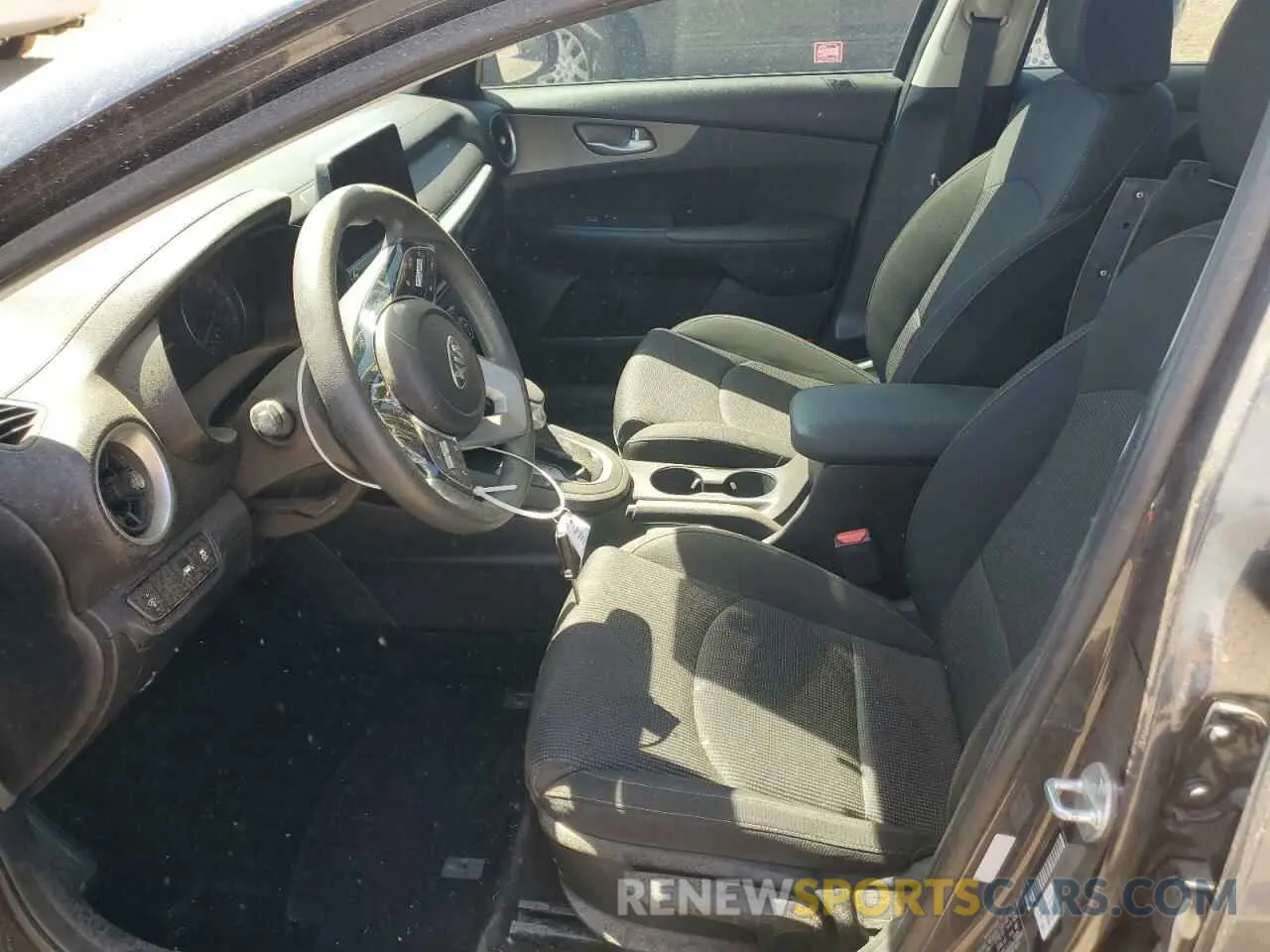 7 Photograph of a damaged car 3KPF24AD4KE076182 KIA FORTE 2019
