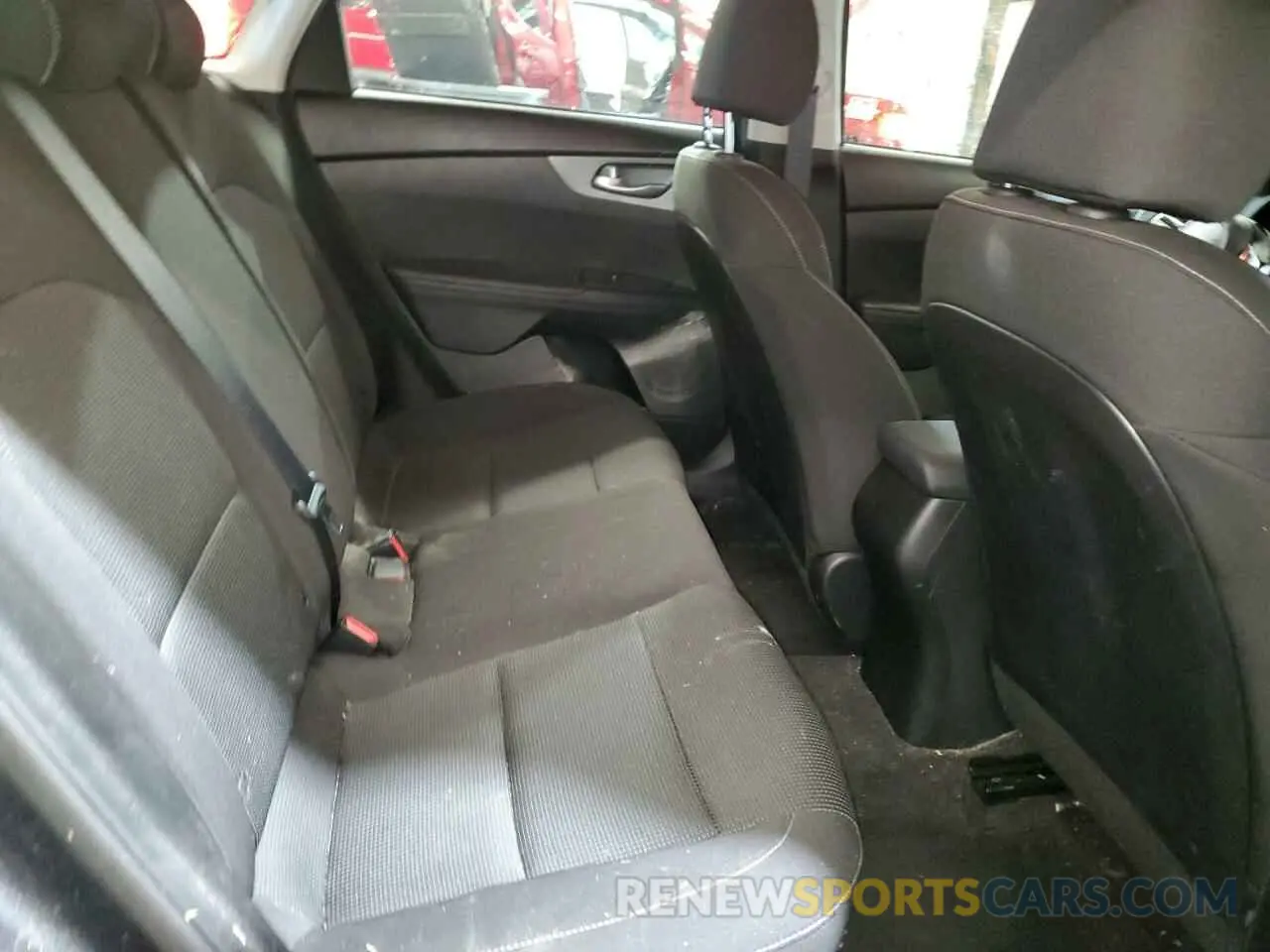 10 Photograph of a damaged car 3KPF24AD4KE076649 KIA FORTE 2019
