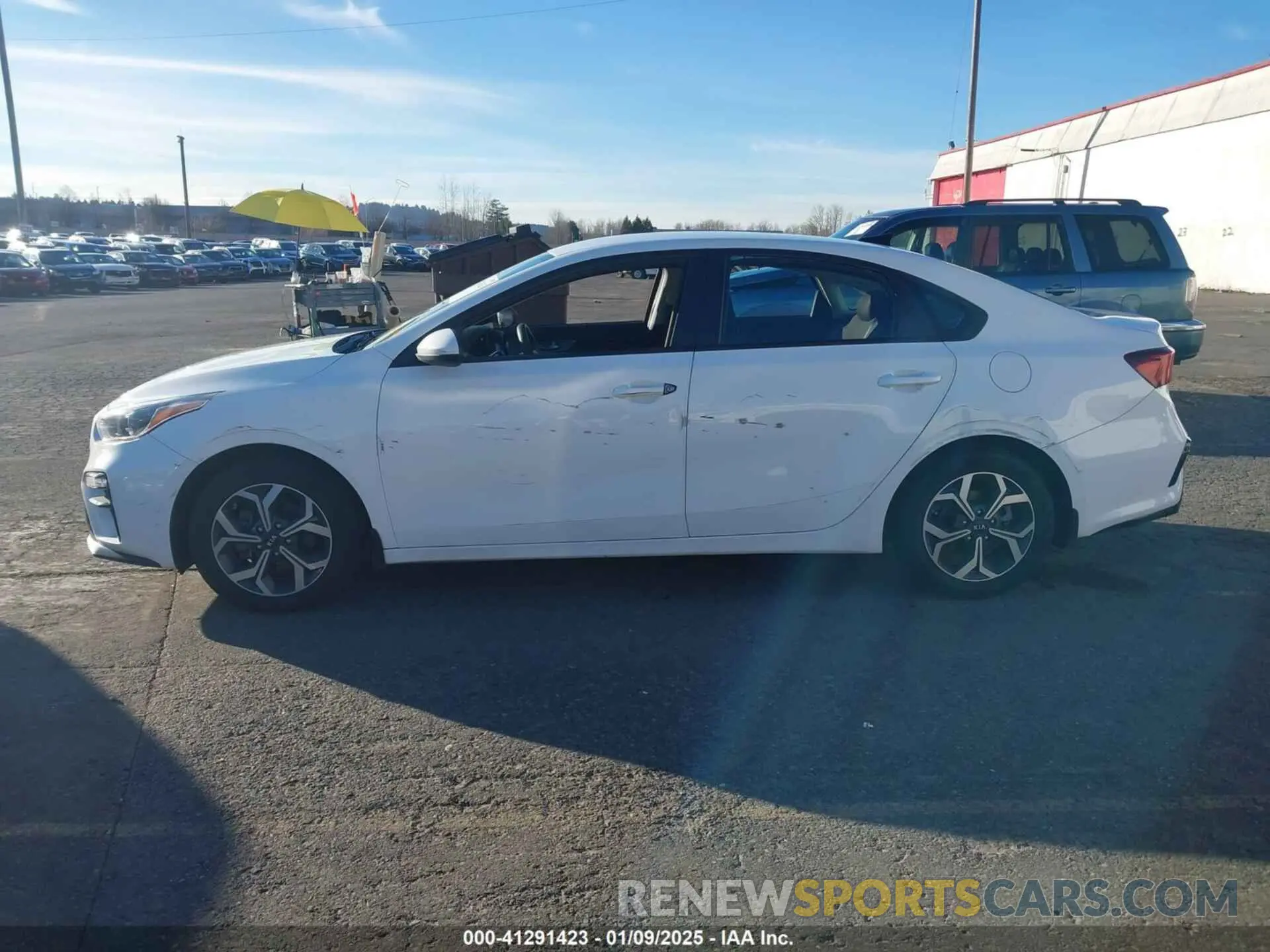 13 Photograph of a damaged car 3KPF24AD4KE077820 KIA FORTE 2019
