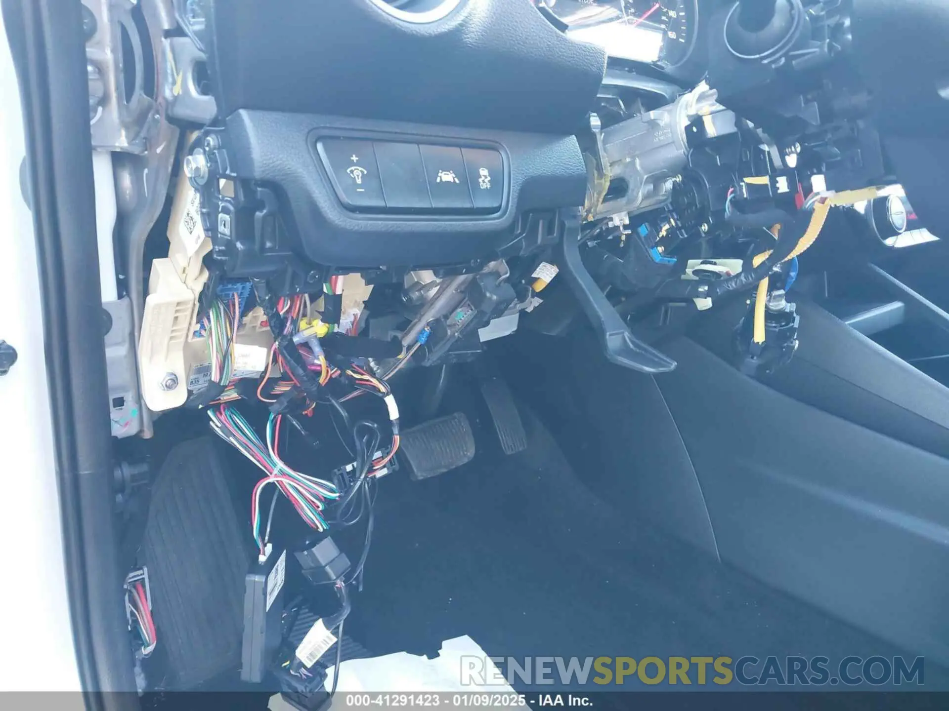 6 Photograph of a damaged car 3KPF24AD4KE077820 KIA FORTE 2019