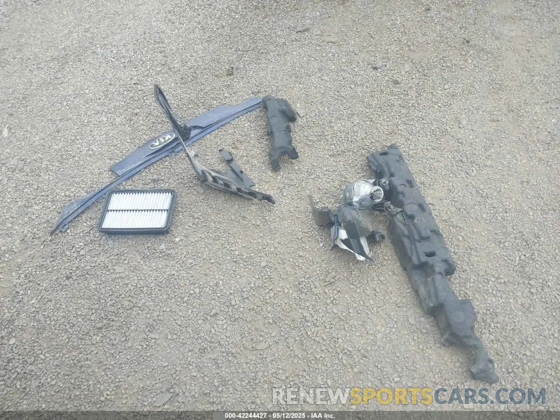 12 Photograph of a damaged car 3KPF24AD4KE085464 KIA FORTE 2019