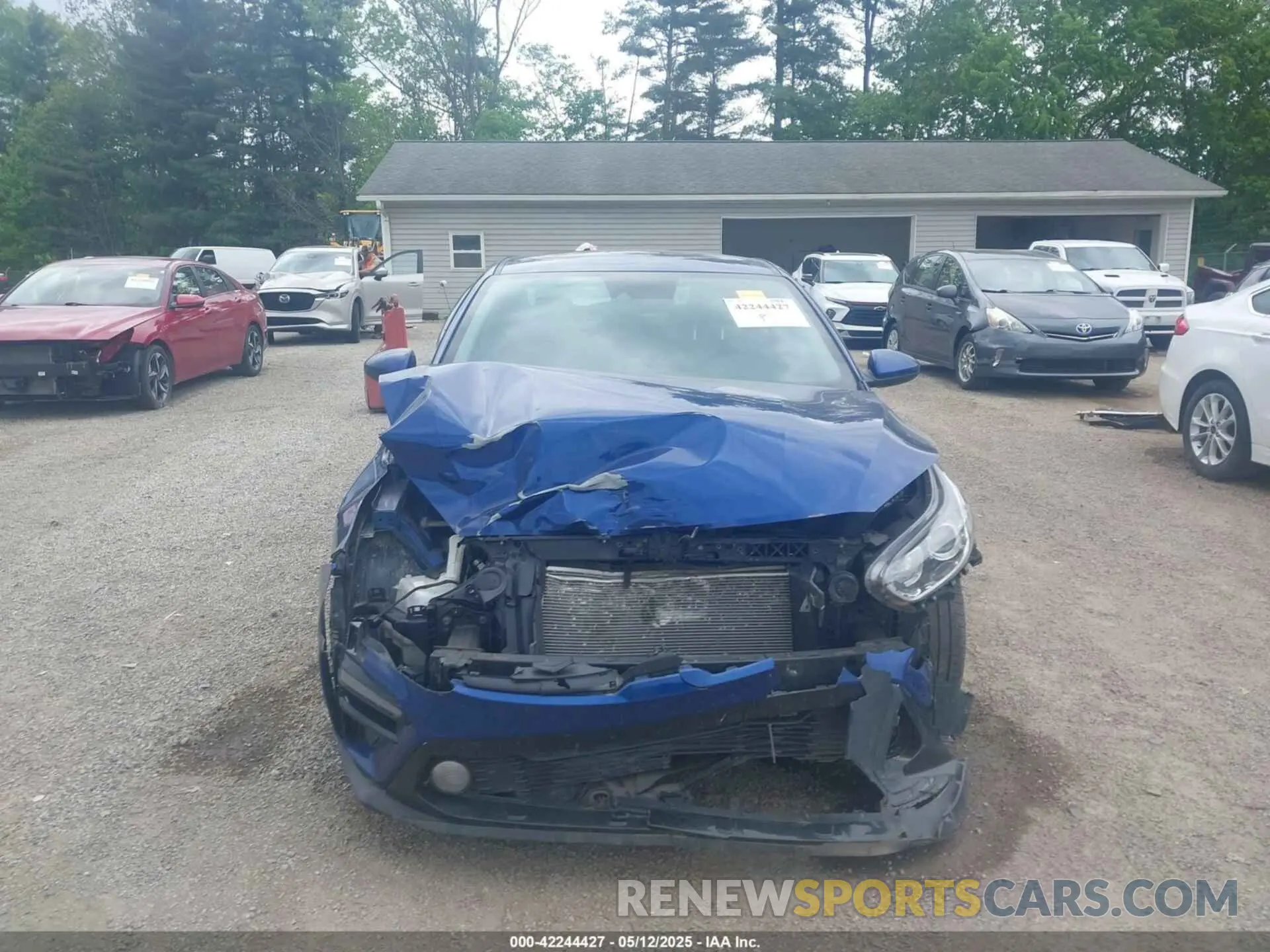 13 Photograph of a damaged car 3KPF24AD4KE085464 KIA FORTE 2019