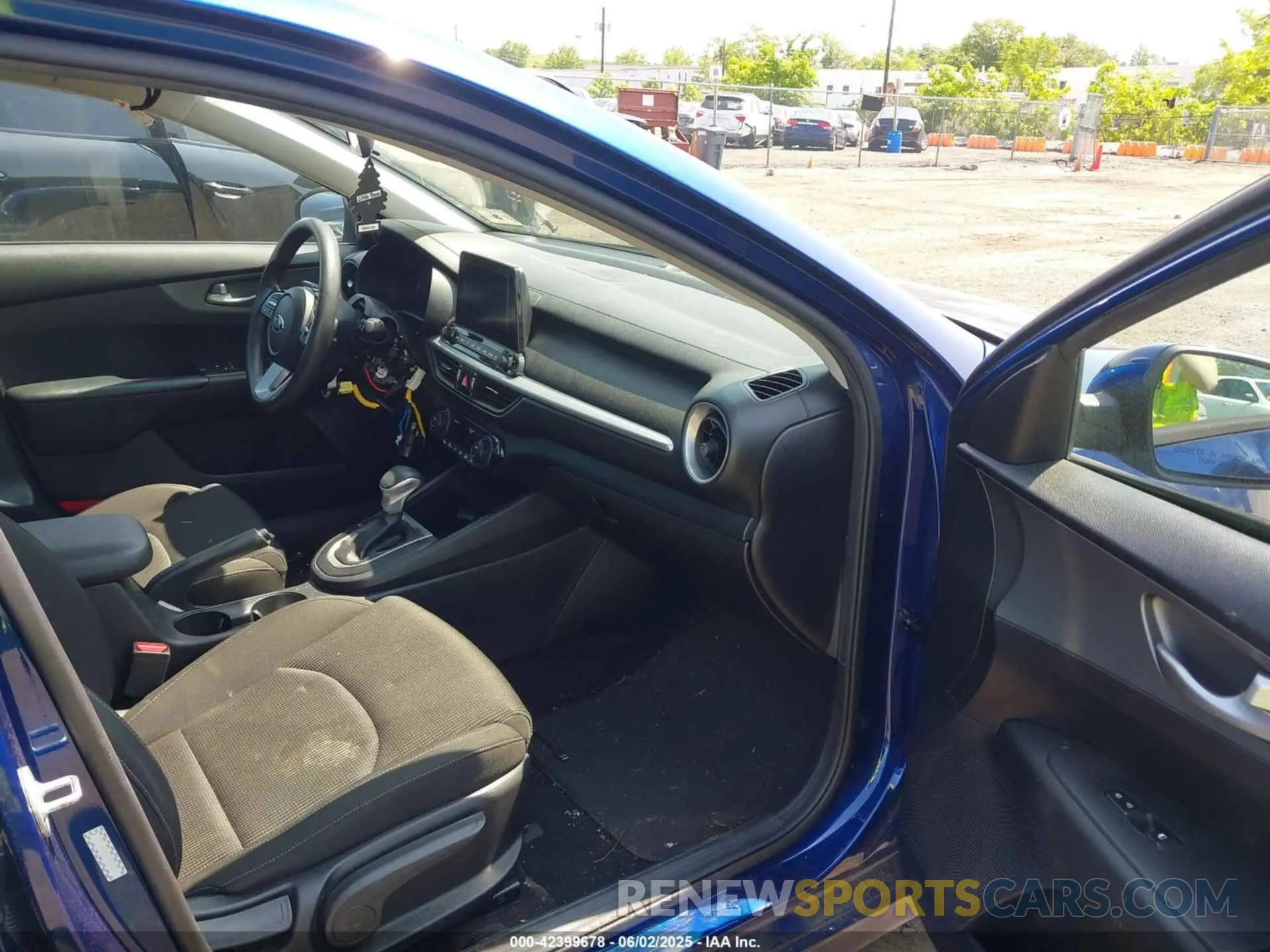 5 Photograph of a damaged car 3KPF24AD4KE087201 KIA FORTE 2019