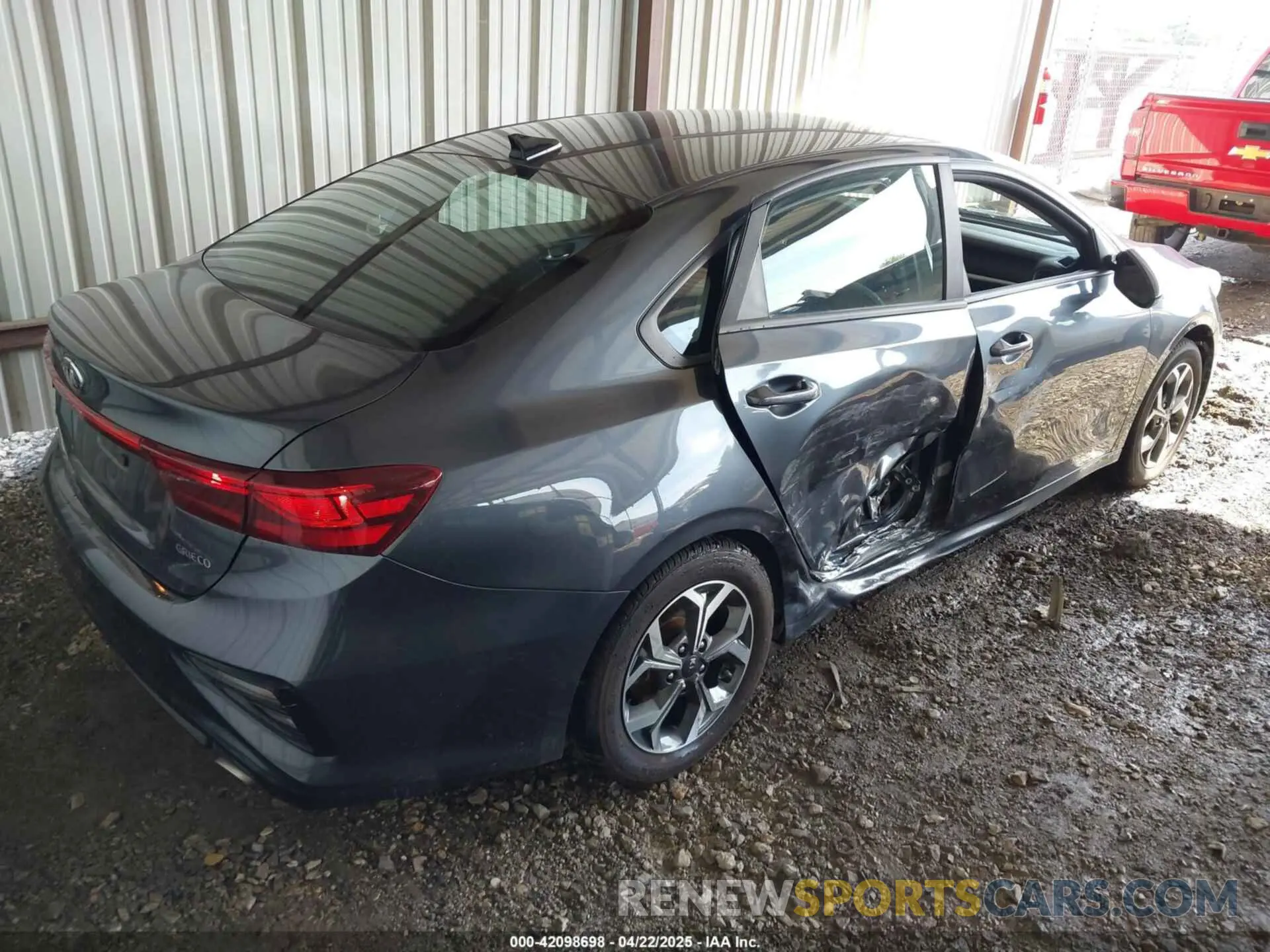 4 Photograph of a damaged car 3KPF24AD4KE092415 KIA FORTE 2019