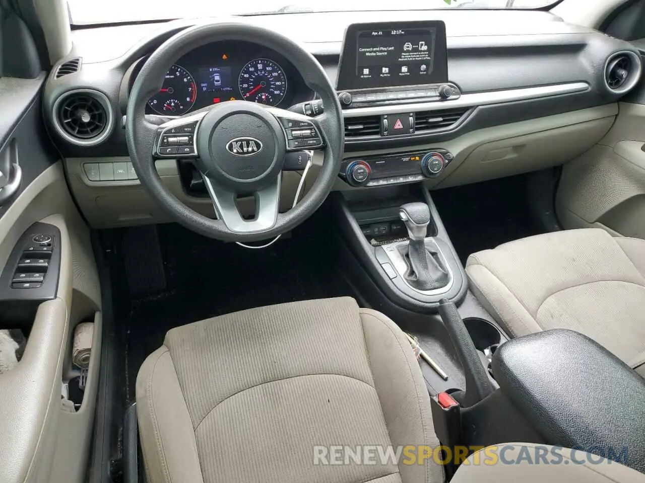 8 Photograph of a damaged car 3KPF24AD4KE102635 KIA FORTE 2019