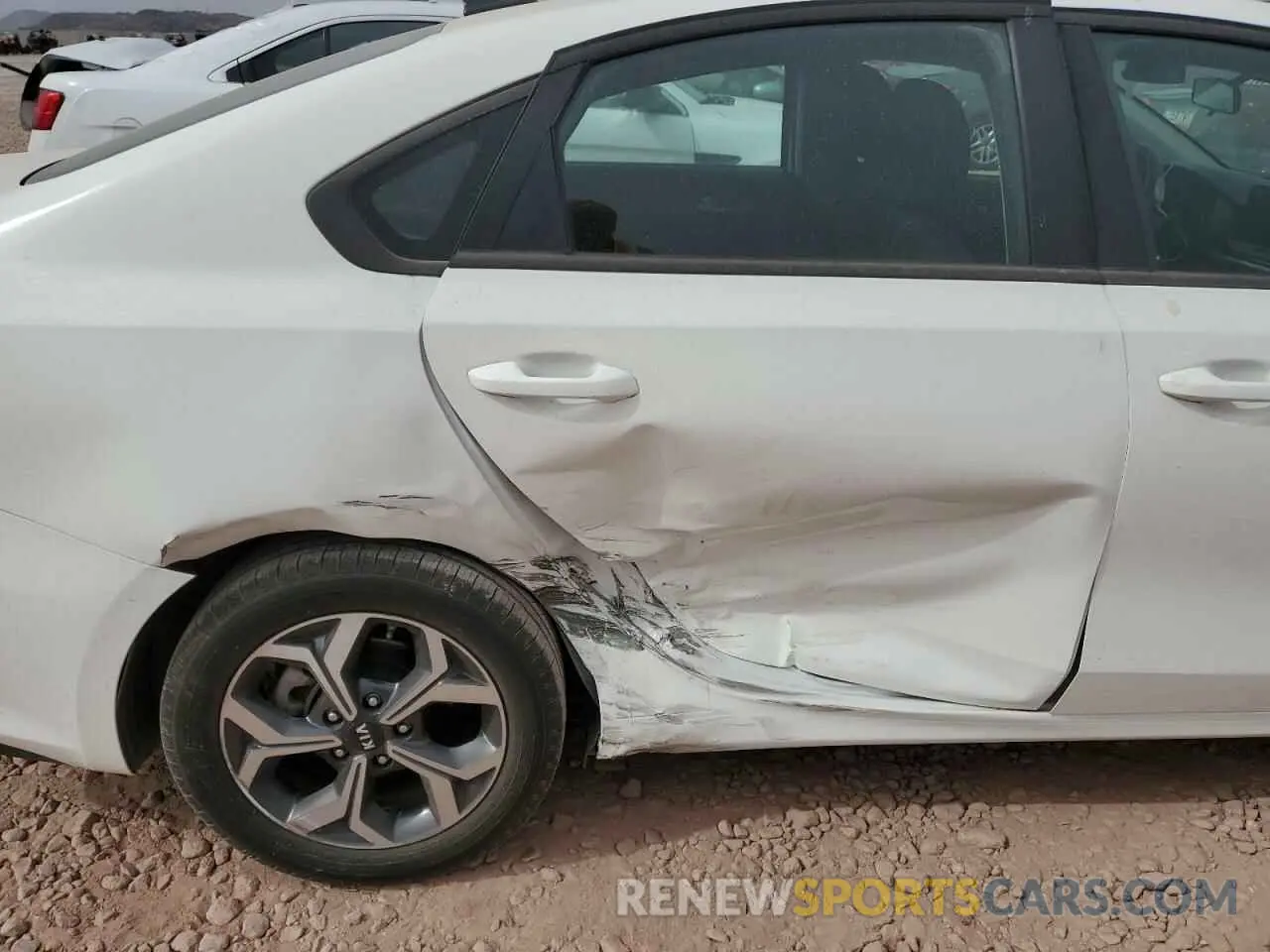 11 Photograph of a damaged car 3KPF24AD4KE111724 KIA FORTE 2019