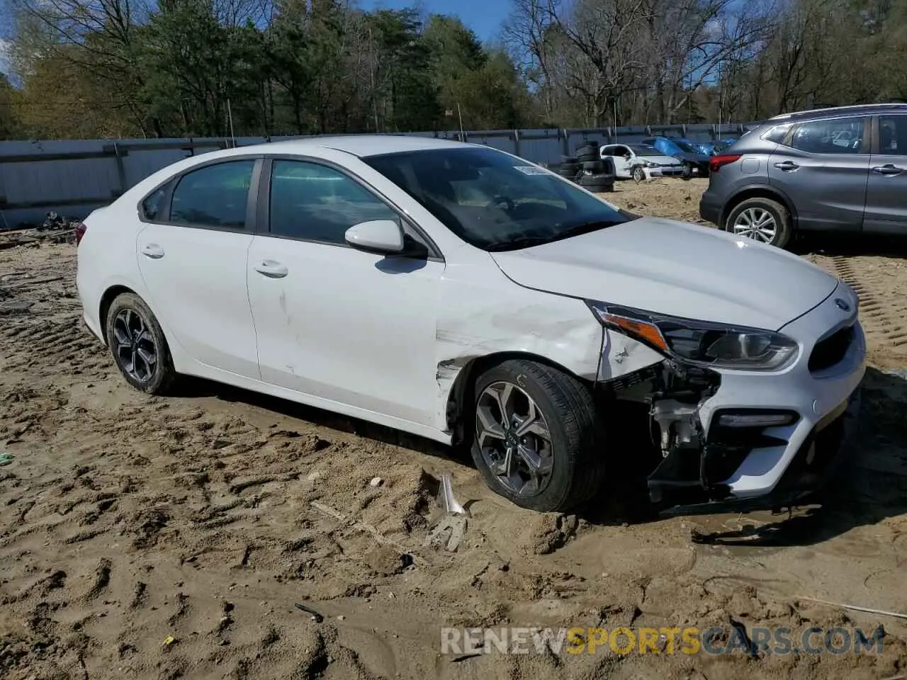 4 Photograph of a damaged car 3KPF24AD4KE132492 KIA FORTE 2019
