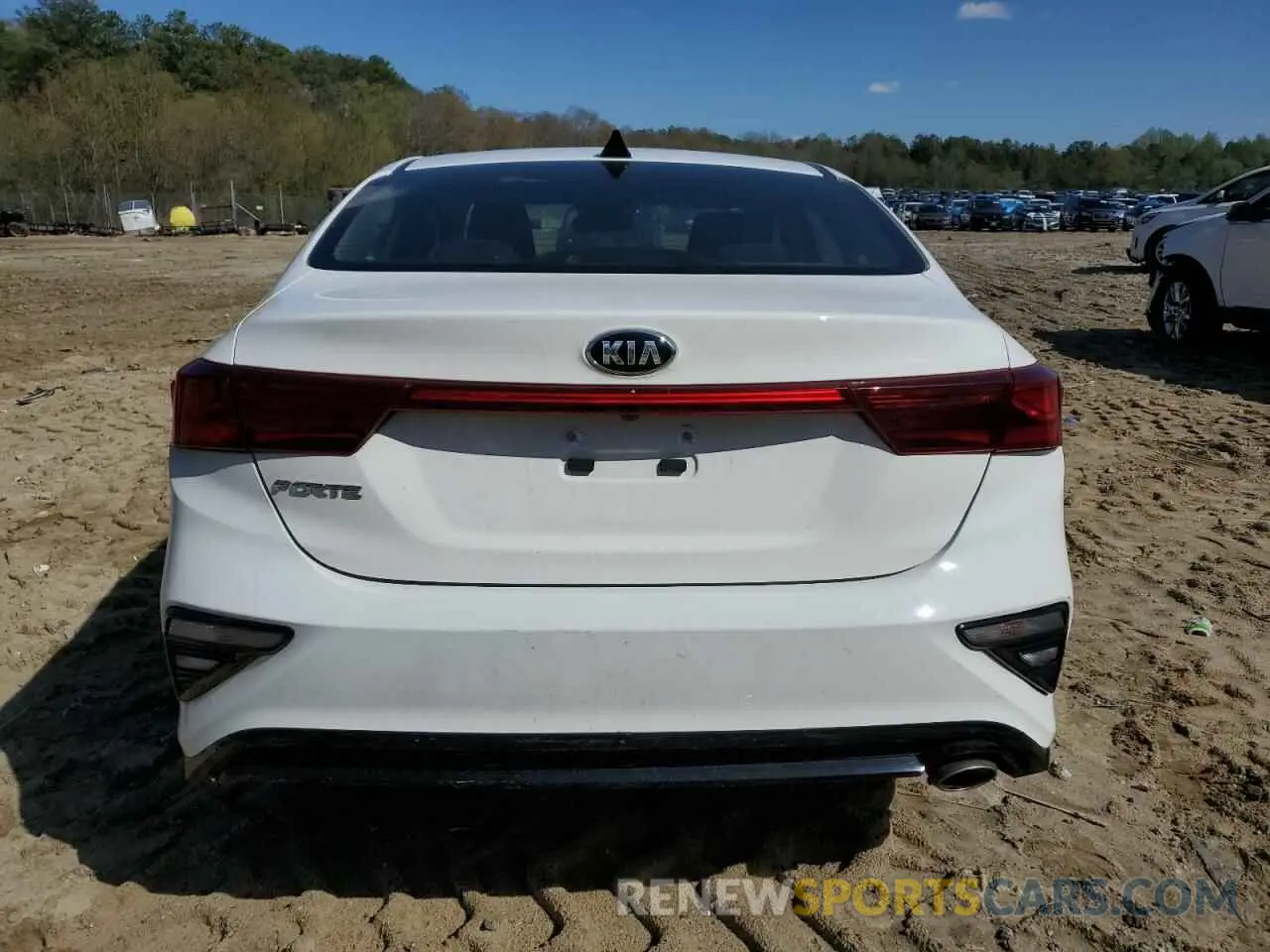 6 Photograph of a damaged car 3KPF24AD4KE132492 KIA FORTE 2019