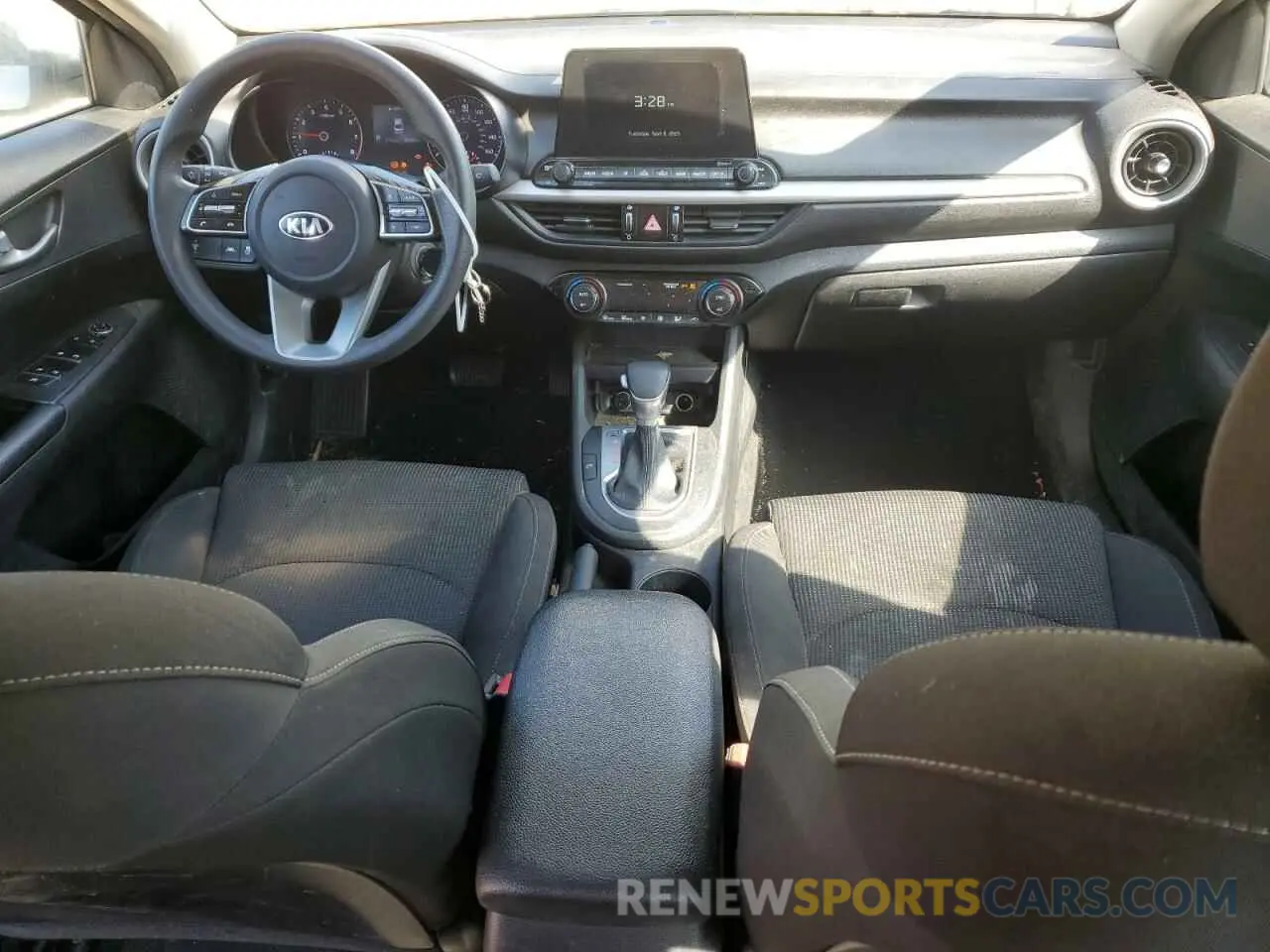 8 Photograph of a damaged car 3KPF24AD4KE132492 KIA FORTE 2019