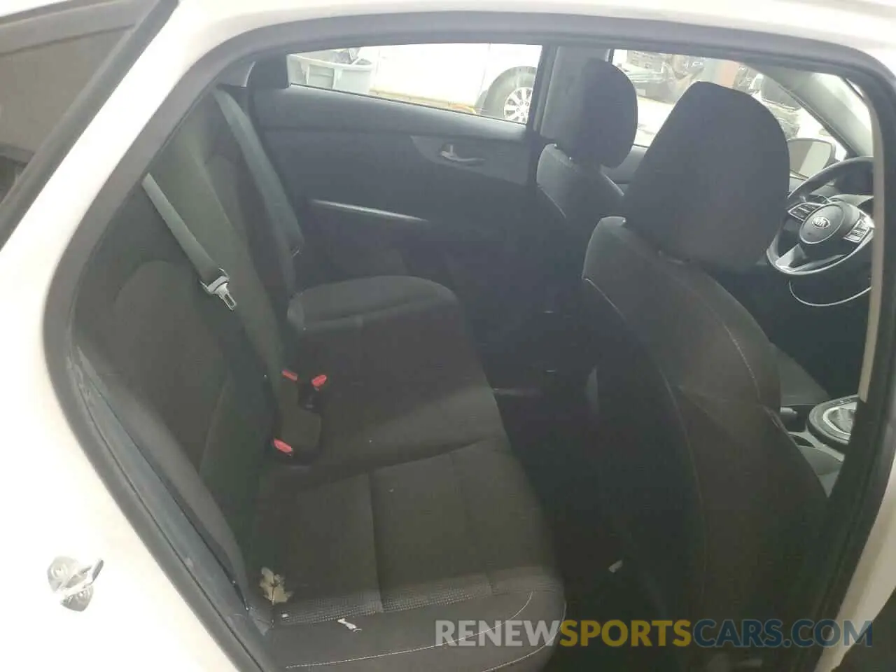 11 Photograph of a damaged car 3KPF24AD5KE016458 KIA FORTE 2019