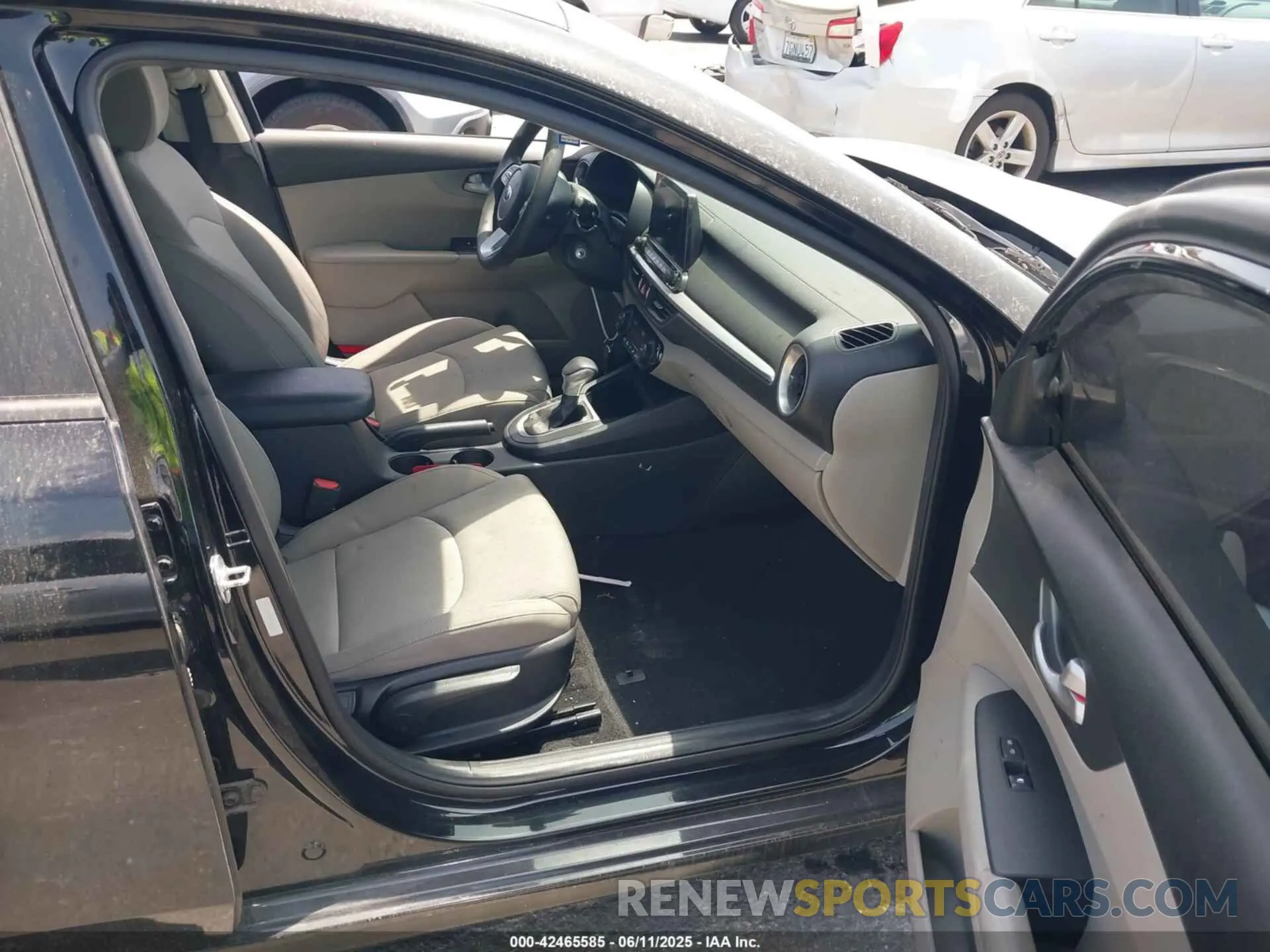 5 Photograph of a damaged car 3KPF24AD5KE016685 KIA FORTE 2019