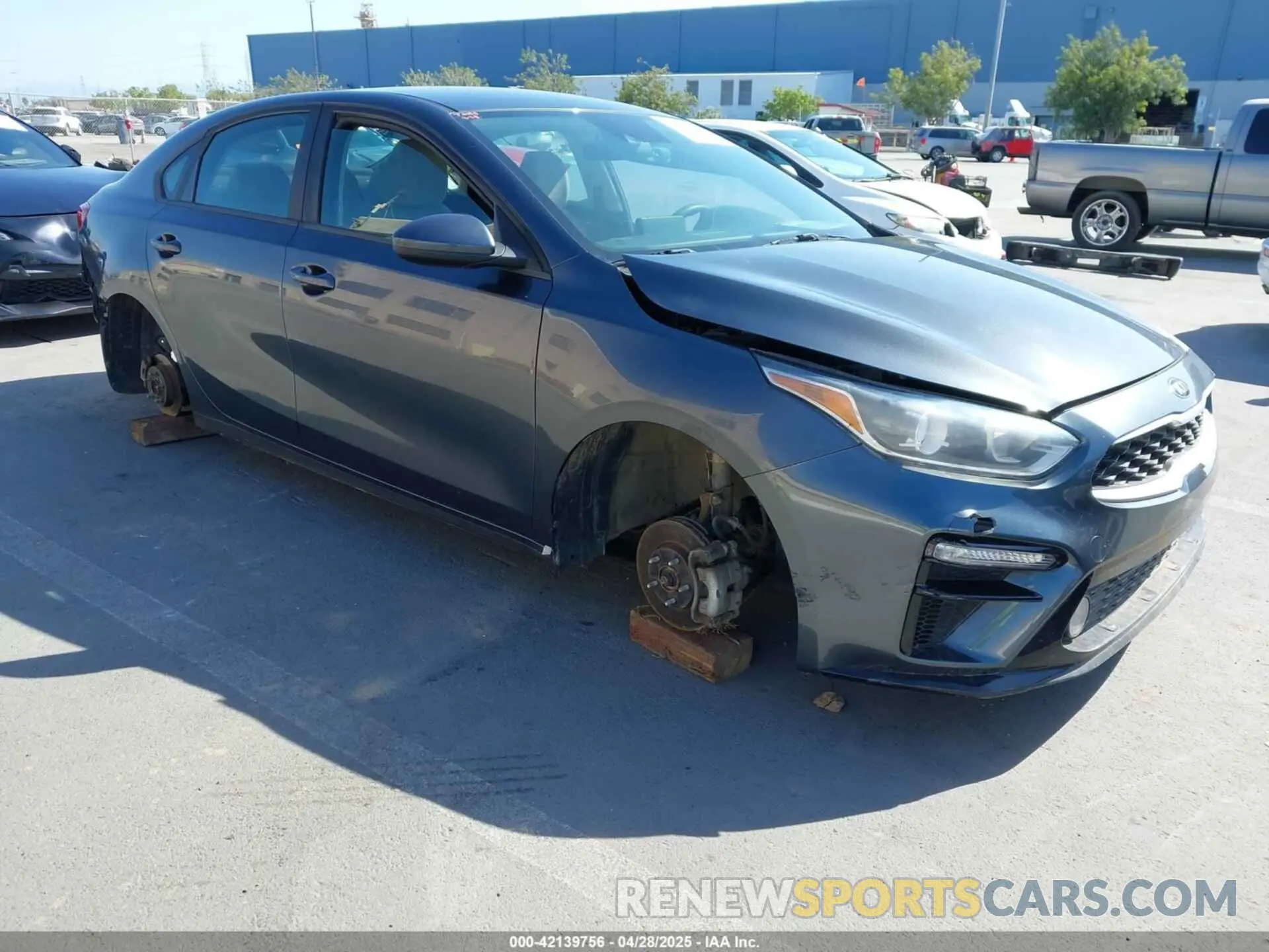 1 Photograph of a damaged car 3KPF24AD5KE021921 KIA FORTE 2019