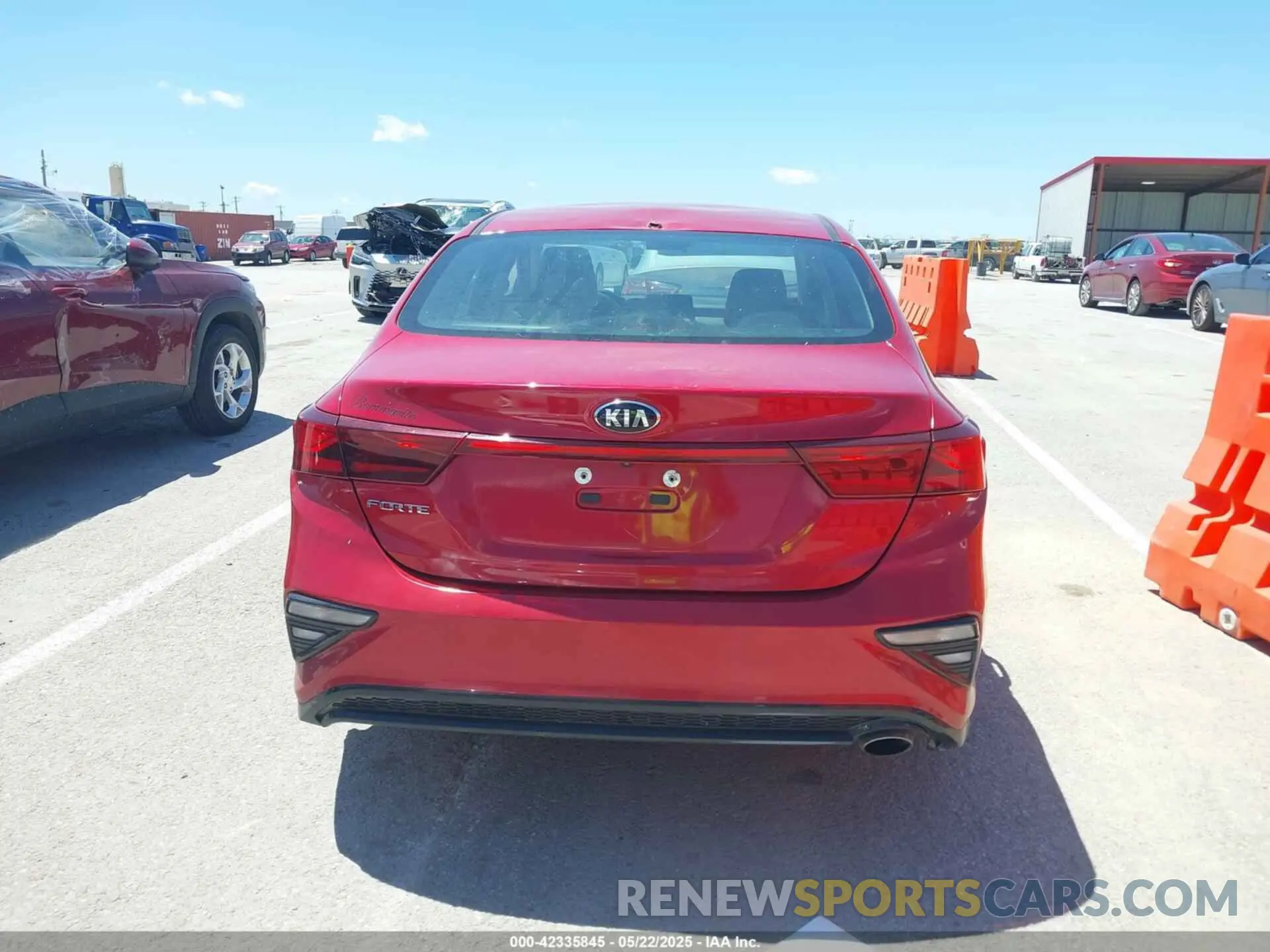 16 Photograph of a damaged car 3KPF24AD5KE031333 KIA FORTE 2019