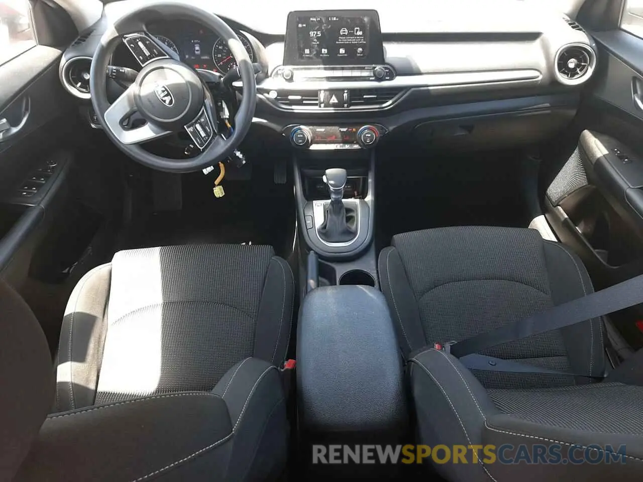 8 Photograph of a damaged car 3KPF24AD5KE062212 KIA FORTE 2019