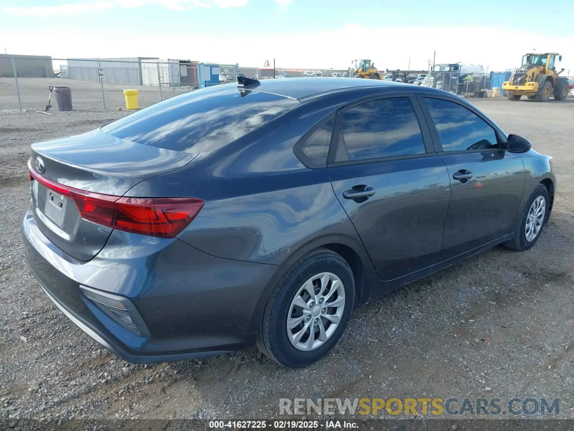 4 Photograph of a damaged car 3KPF24AD5KE062887 KIA FORTE 2019
