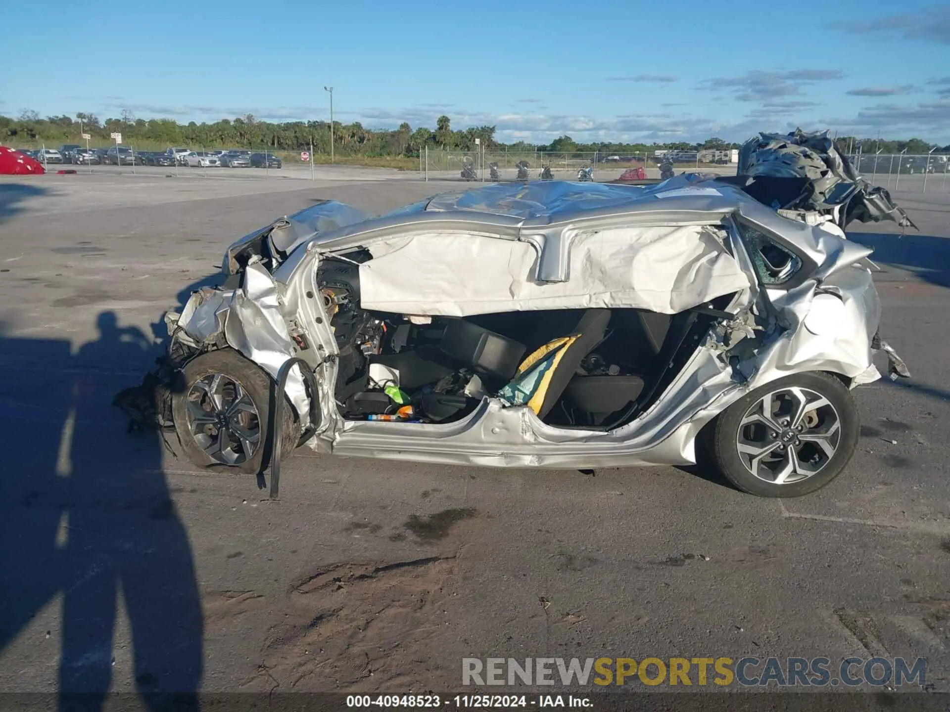 13 Photograph of a damaged car 3KPF24AD5KE072206 KIA FORTE 2019
