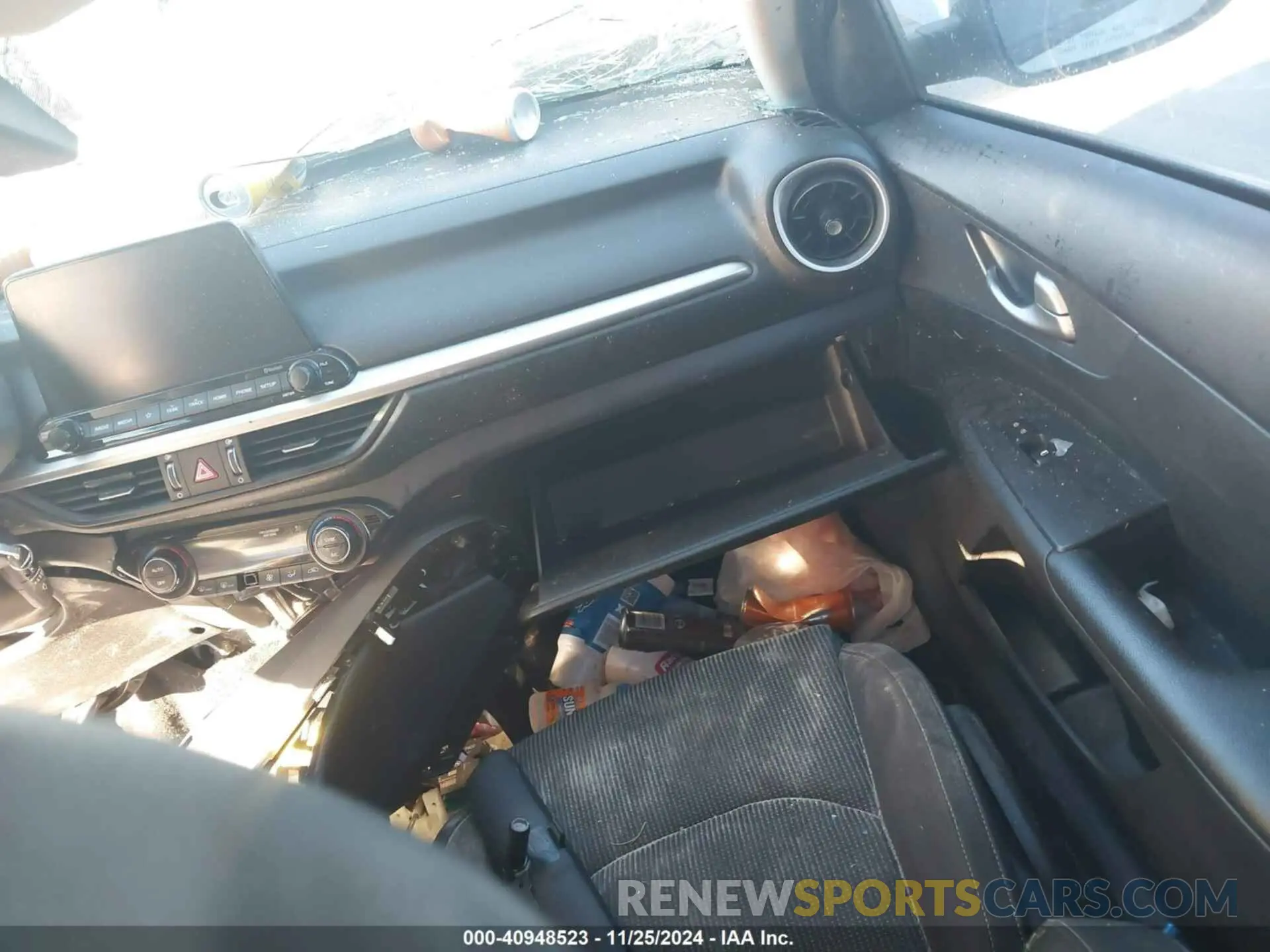 5 Photograph of a damaged car 3KPF24AD5KE072206 KIA FORTE 2019