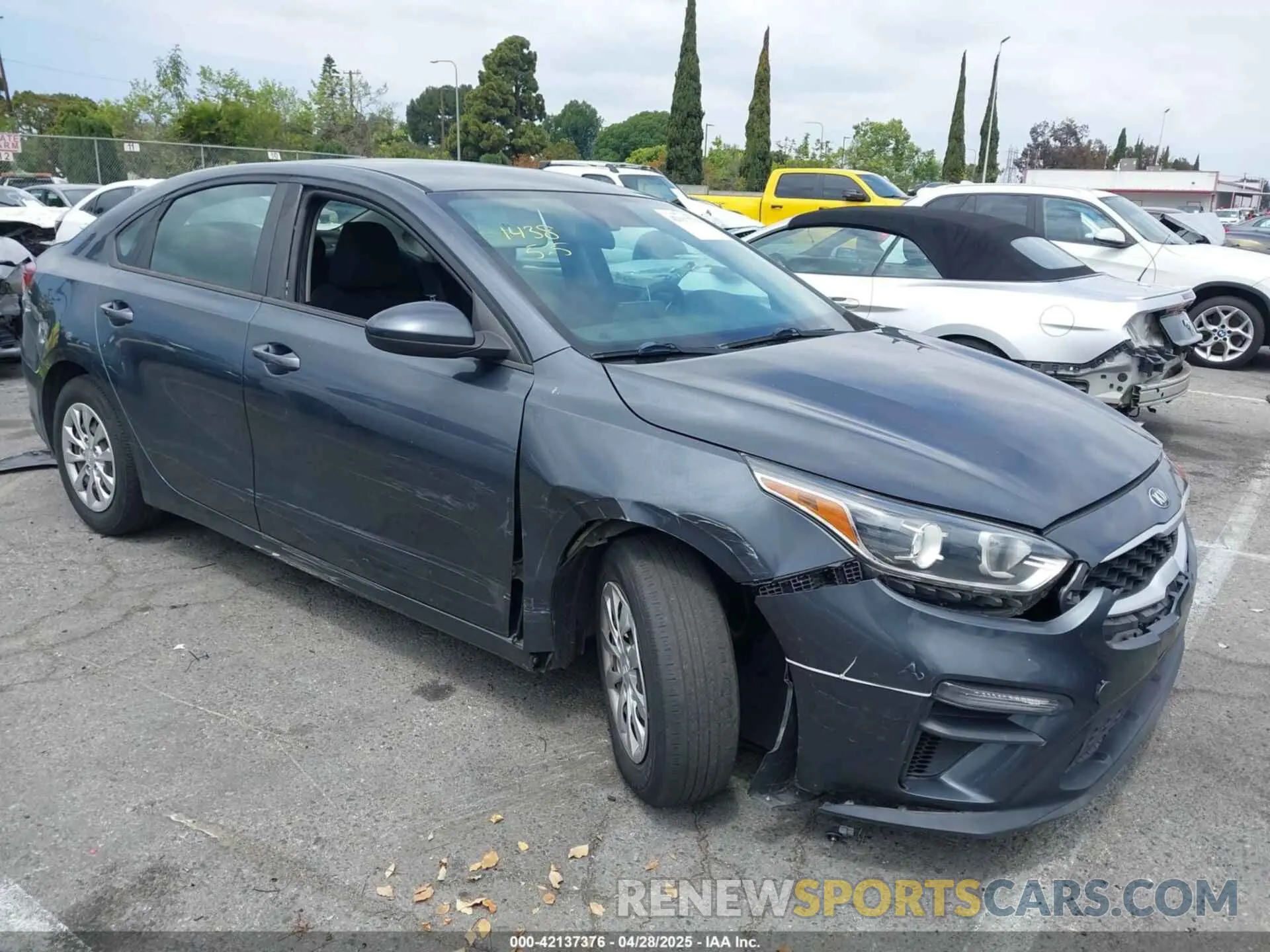 1 Photograph of a damaged car 3KPF24AD5KE074196 KIA FORTE 2019