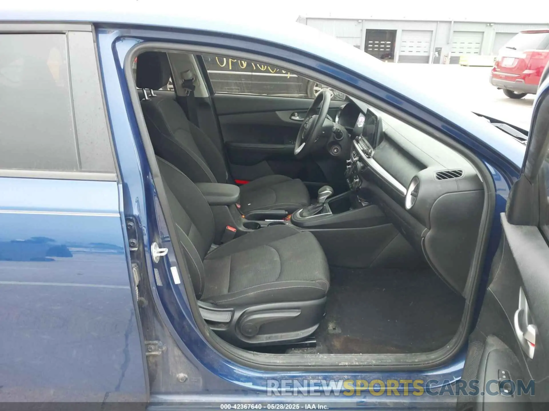 5 Photograph of a damaged car 3KPF24AD5KE086123 KIA FORTE 2019
