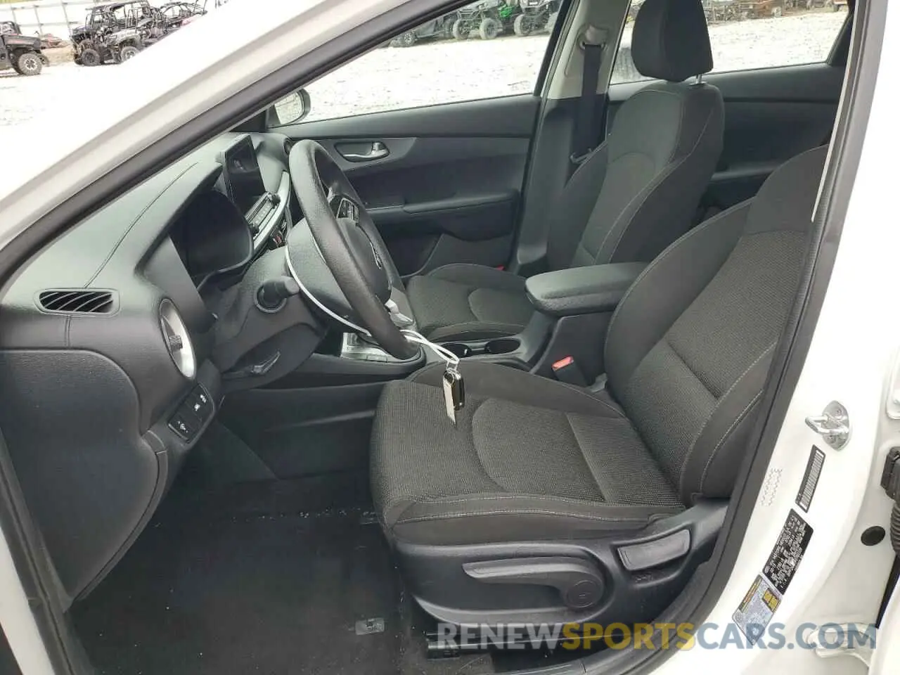 7 Photograph of a damaged car 3KPF24AD5KE092228 KIA FORTE 2019
