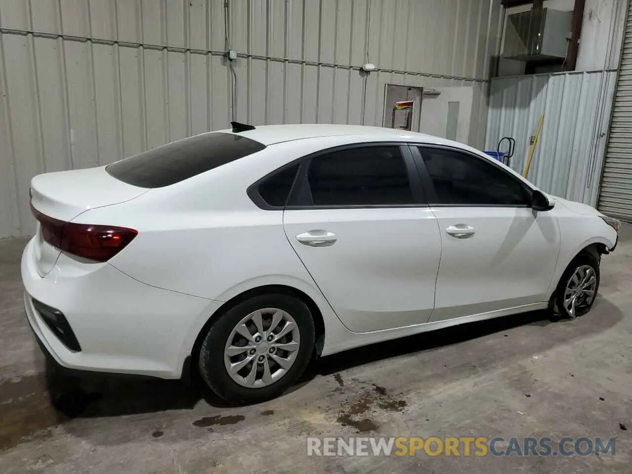 3 Photograph of a damaged car 3KPF24AD5KE097378 KIA FORTE 2019