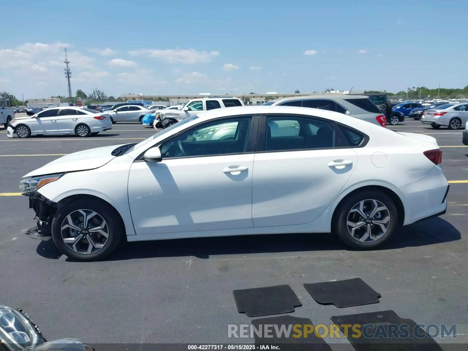 14 Photograph of a damaged car 3KPF24AD5KE107312 KIA FORTE 2019