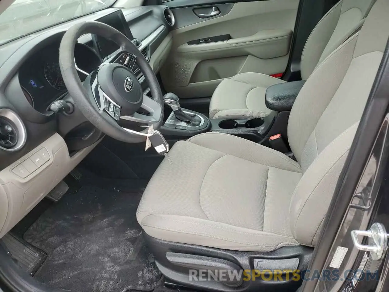 7 Photograph of a damaged car 3KPF24AD5KE120481 KIA FORTE 2019
