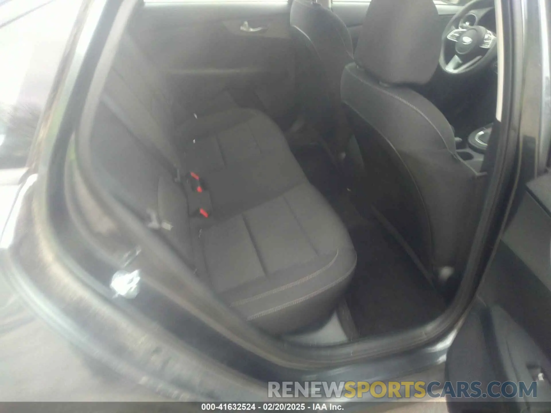 8 Photograph of a damaged car 3KPF24AD5KE132436 KIA FORTE 2019