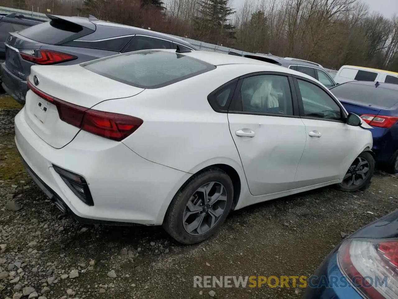3 Photograph of a damaged car 3KPF24AD5KE137250 KIA FORTE 2019